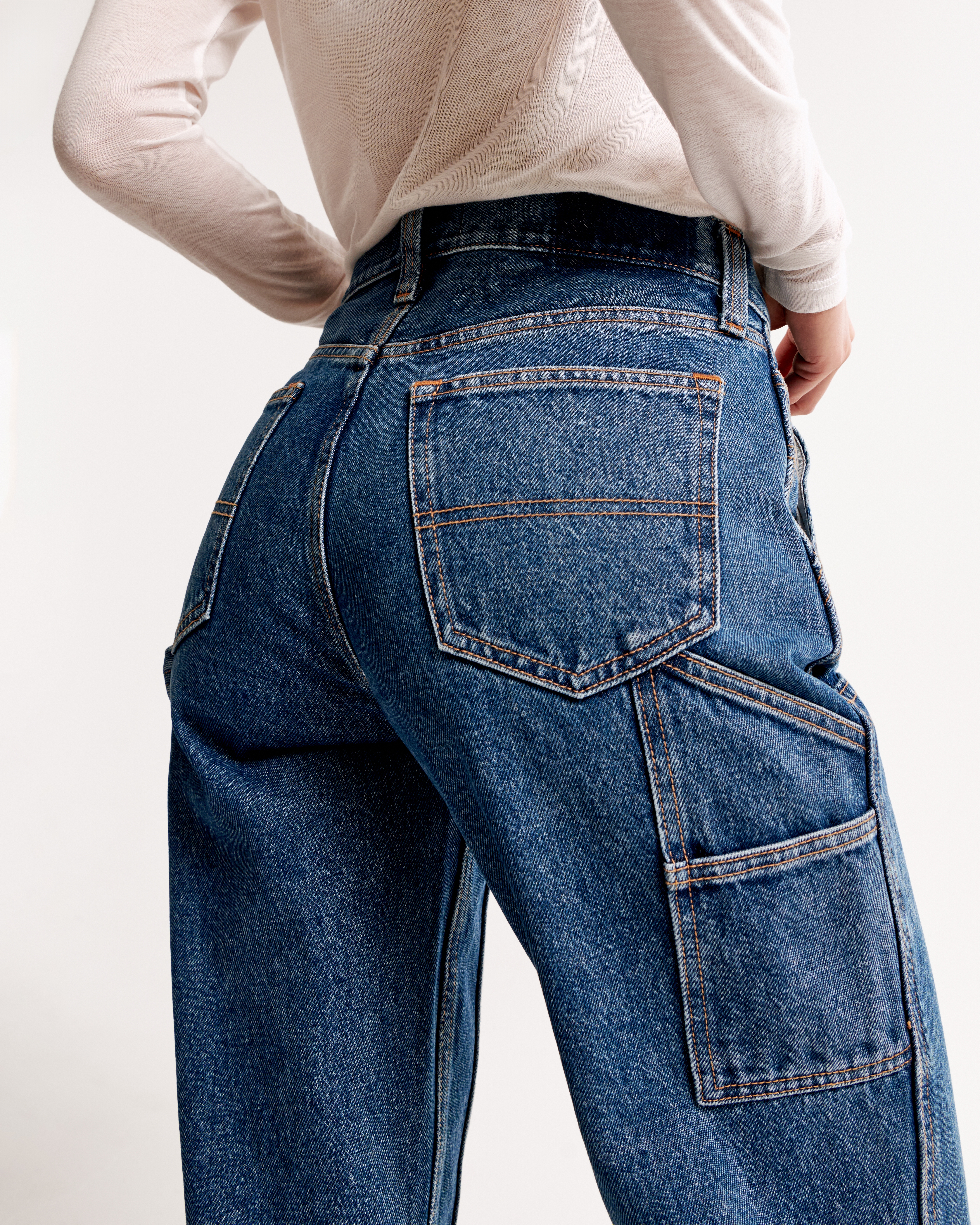 Abercrombie & Fitch Mid Rise Slouchy Jean