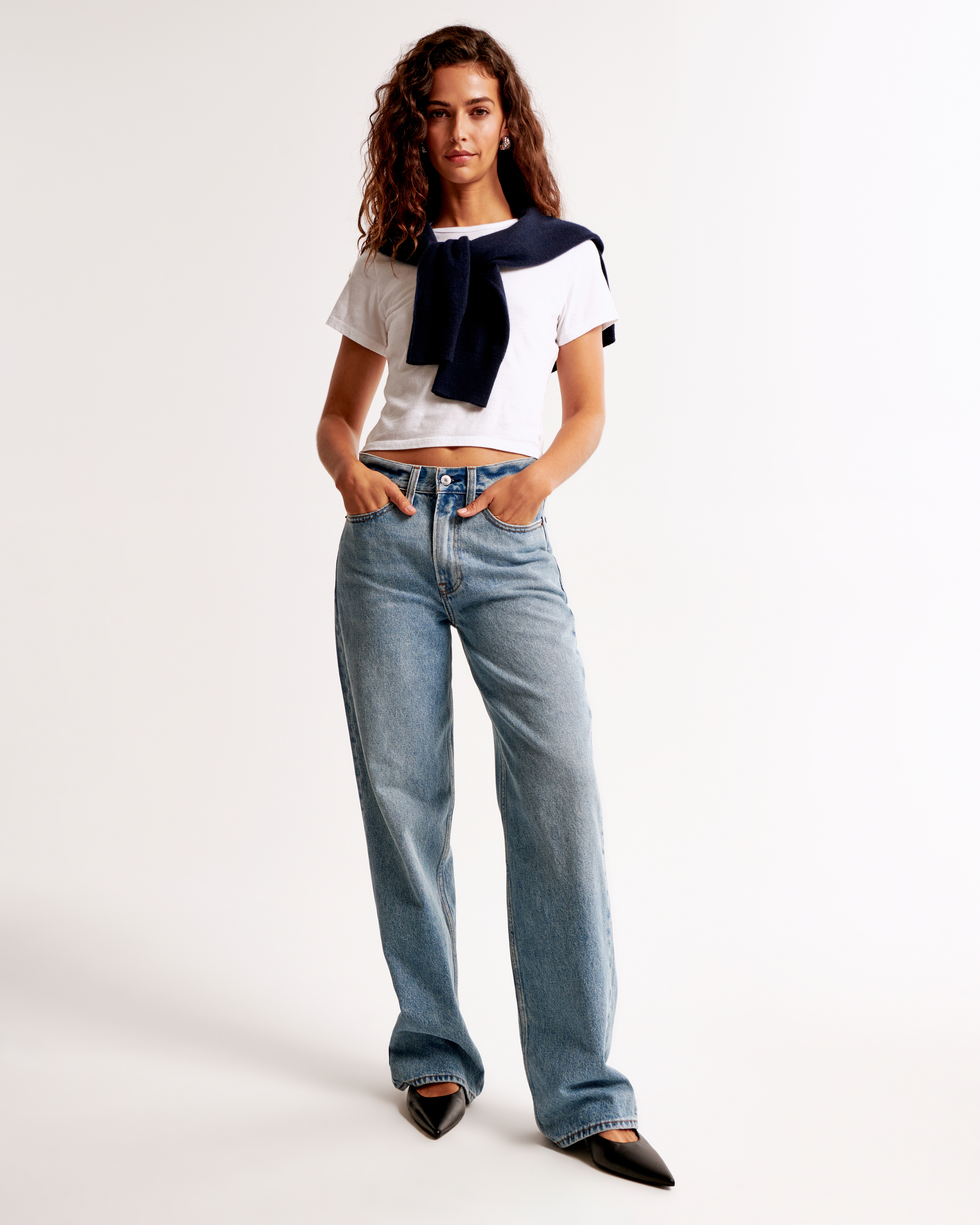 Abercrombie & Fitch Mid Rise Slouchy Jean
