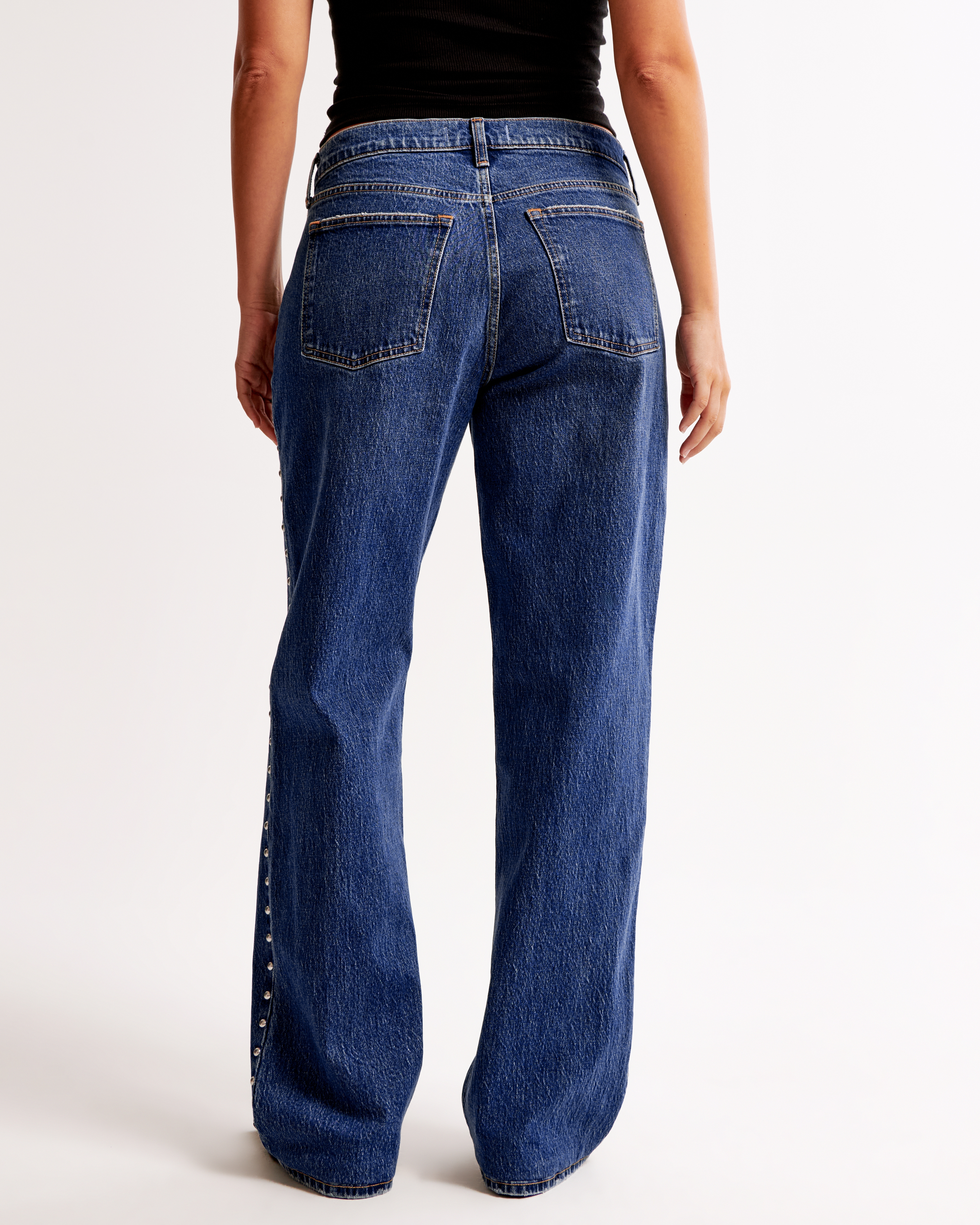 パンツ Baggy silhouette curve denim Discover the Curve Silhouette Trend with Uniqlo | TikTok