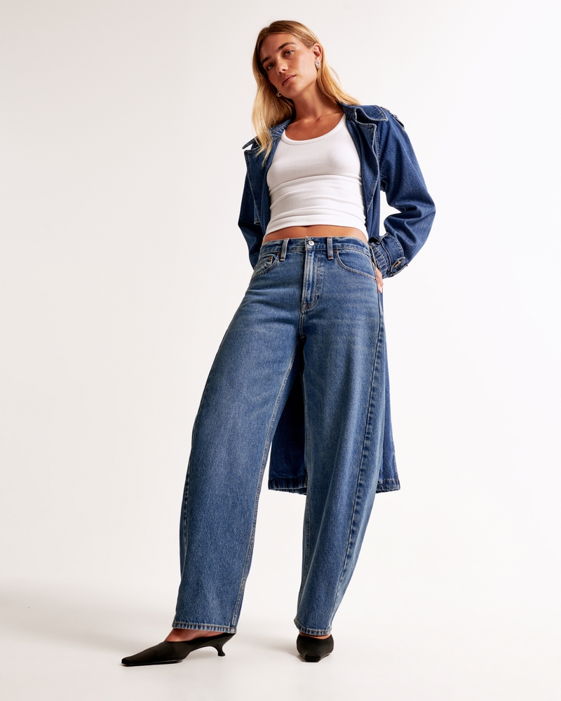 Mid Rise Barrel Jean