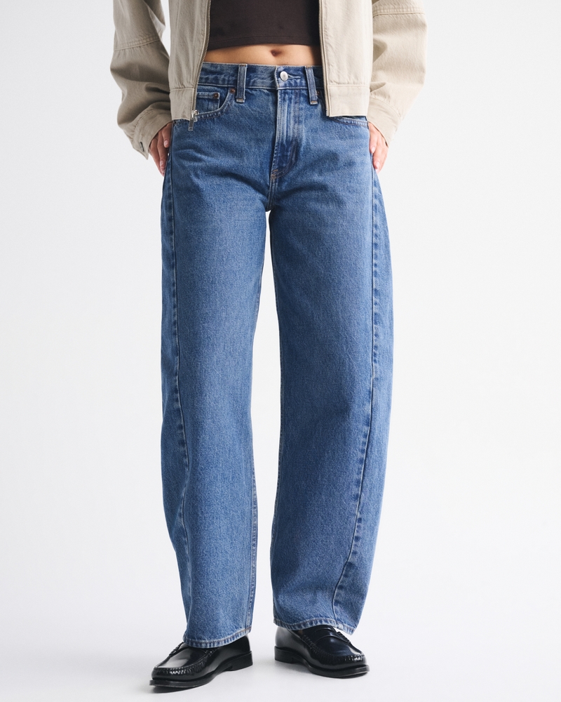 Mid Rise Barrel Jean