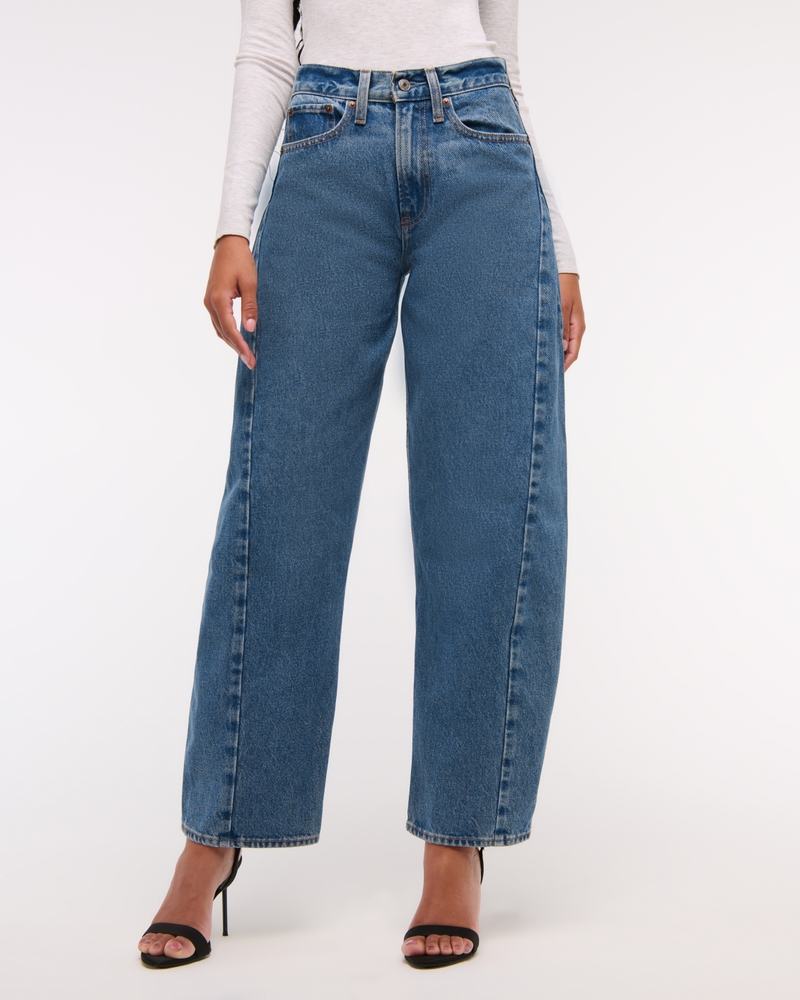 Curve Love Mid Rise Barrel Jean