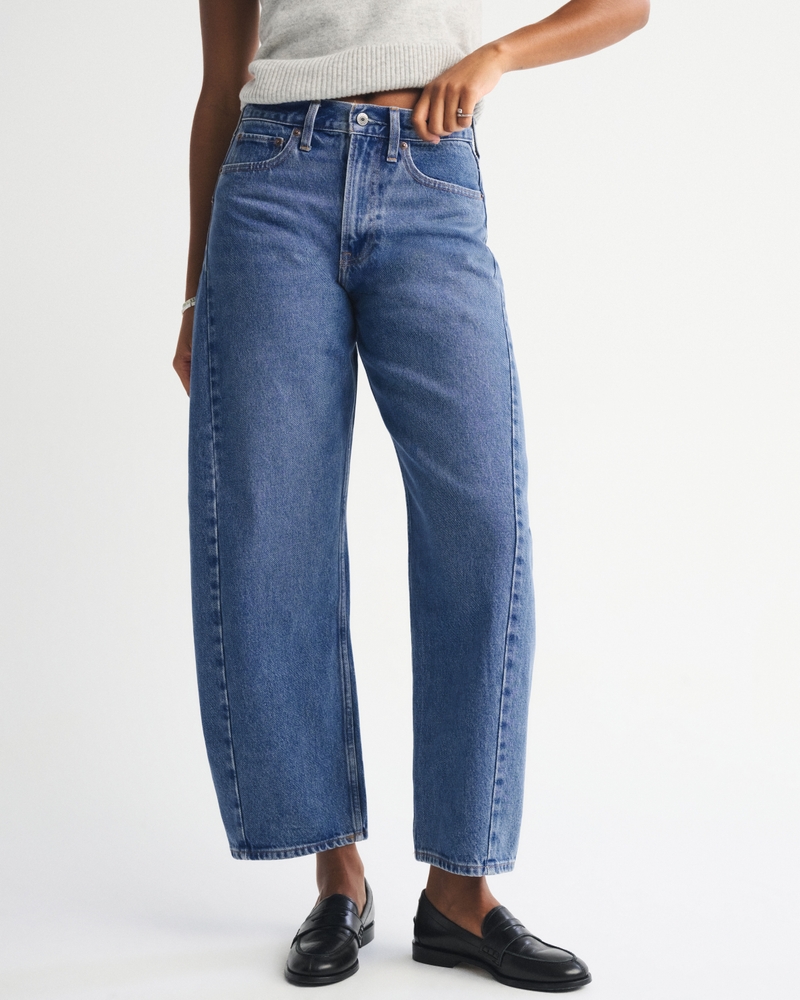 Curve Love Mid Rise Barrel Jean