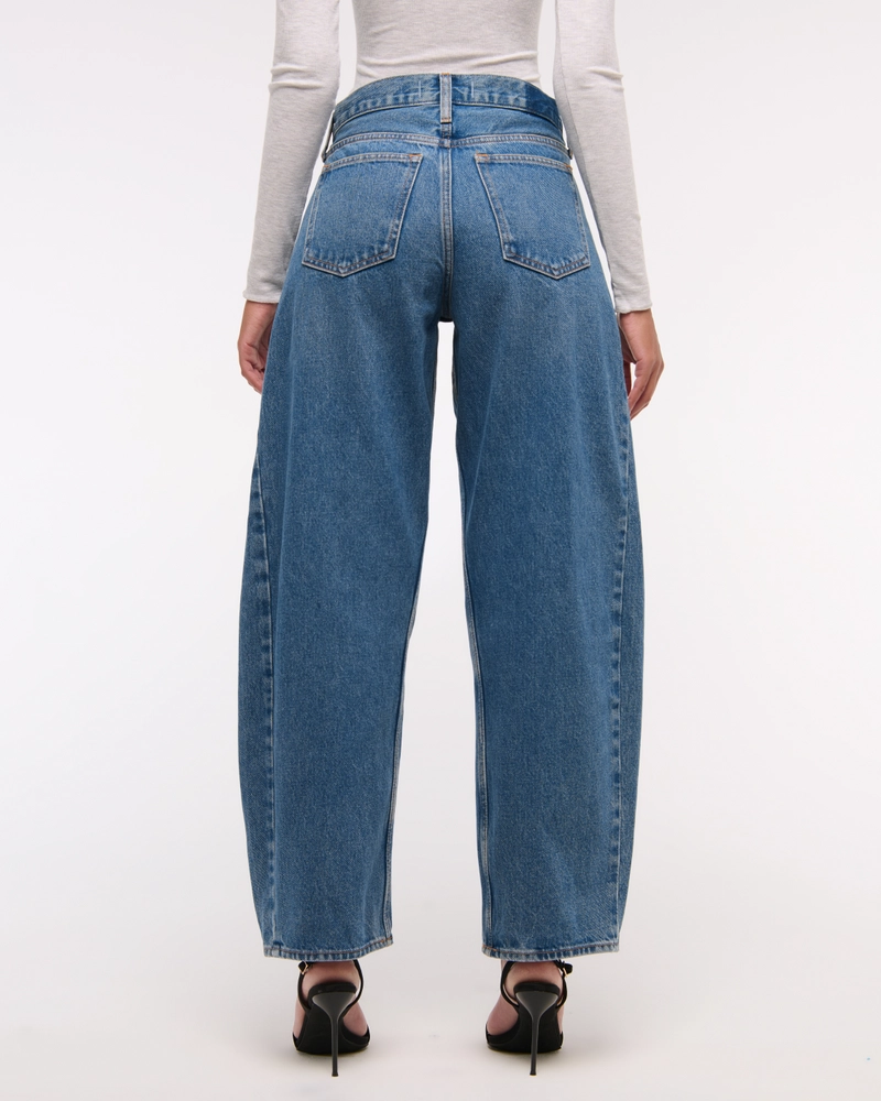 Curve Love Mid Rise Barrel Jean