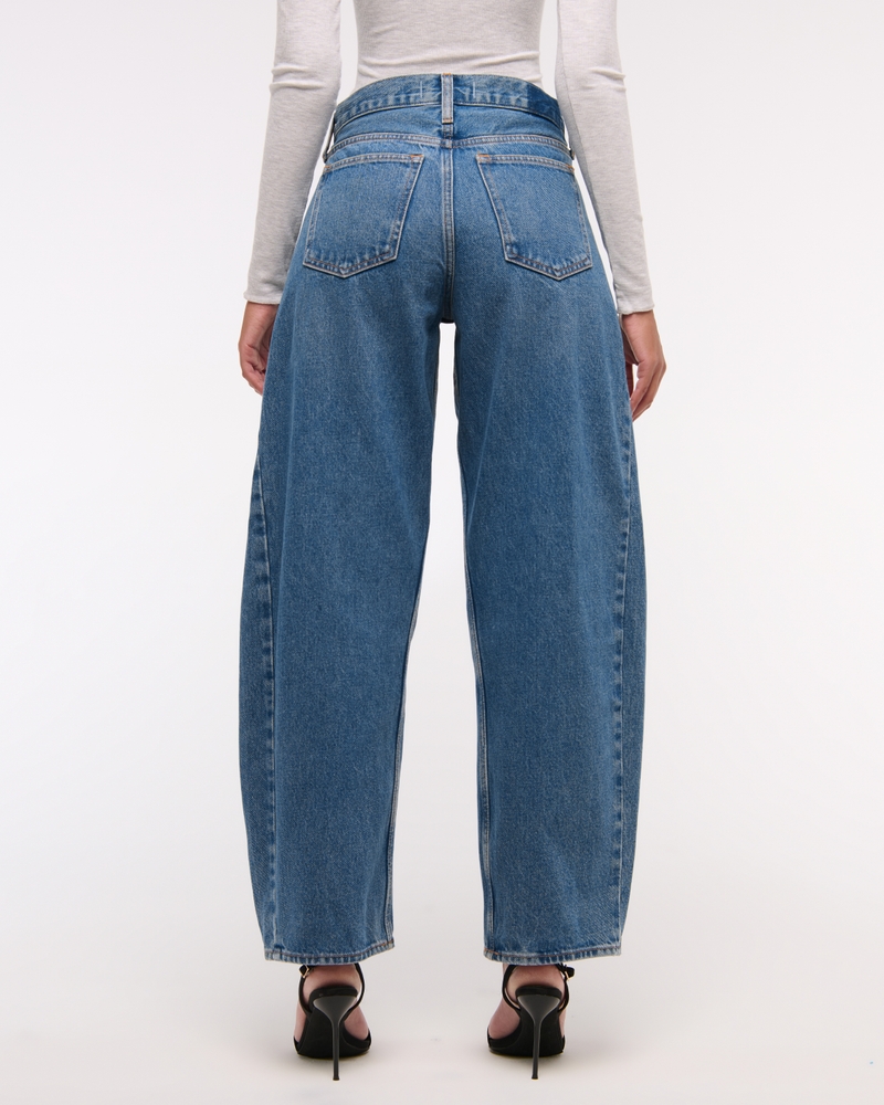 Curve Love Mid Rise Barrel Jean