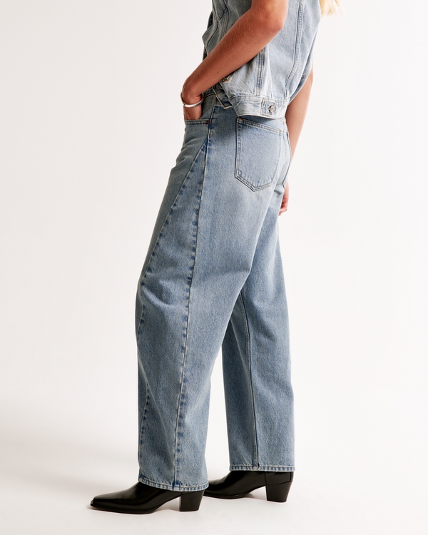 Mid Rise Barrel Jean
