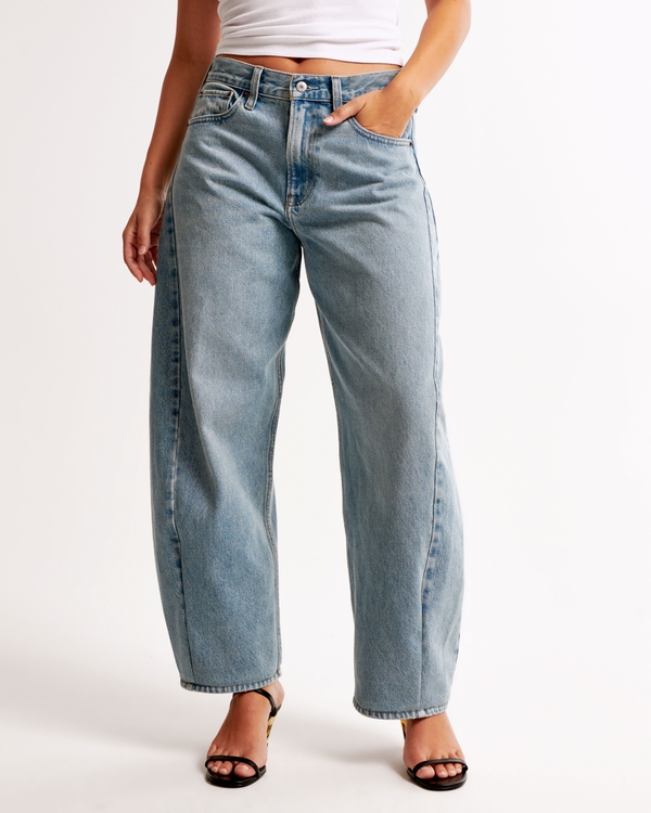 Curve Love Mid Rise Barrel Jean