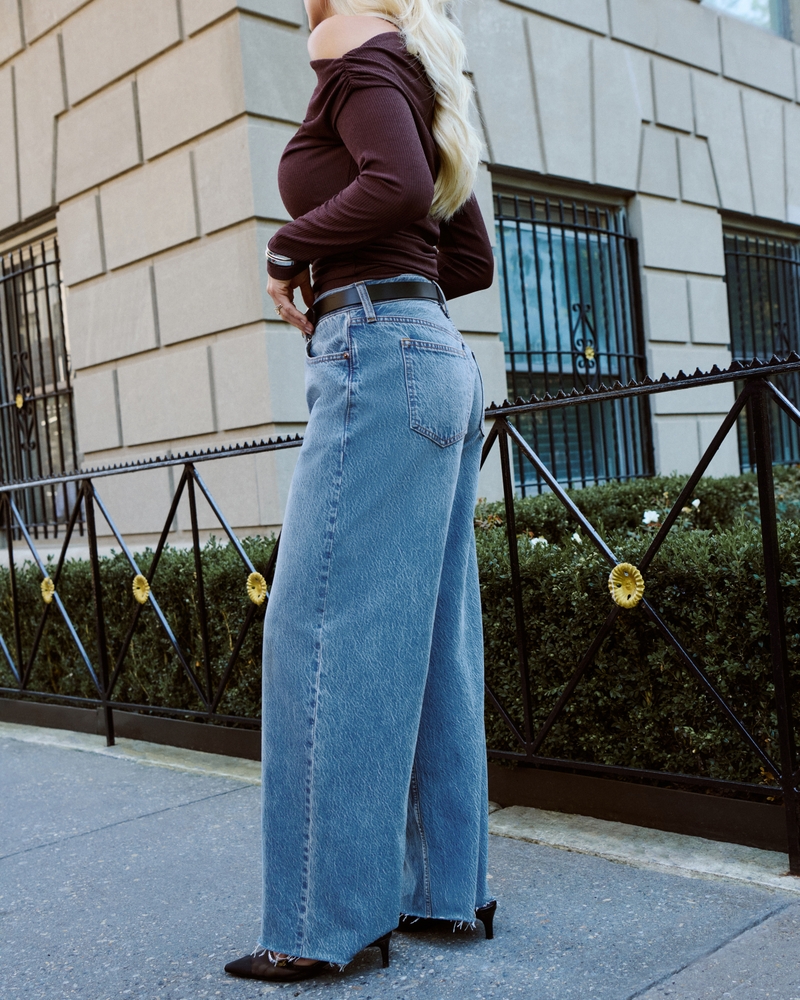 Low Rise Ultra Loose Jean