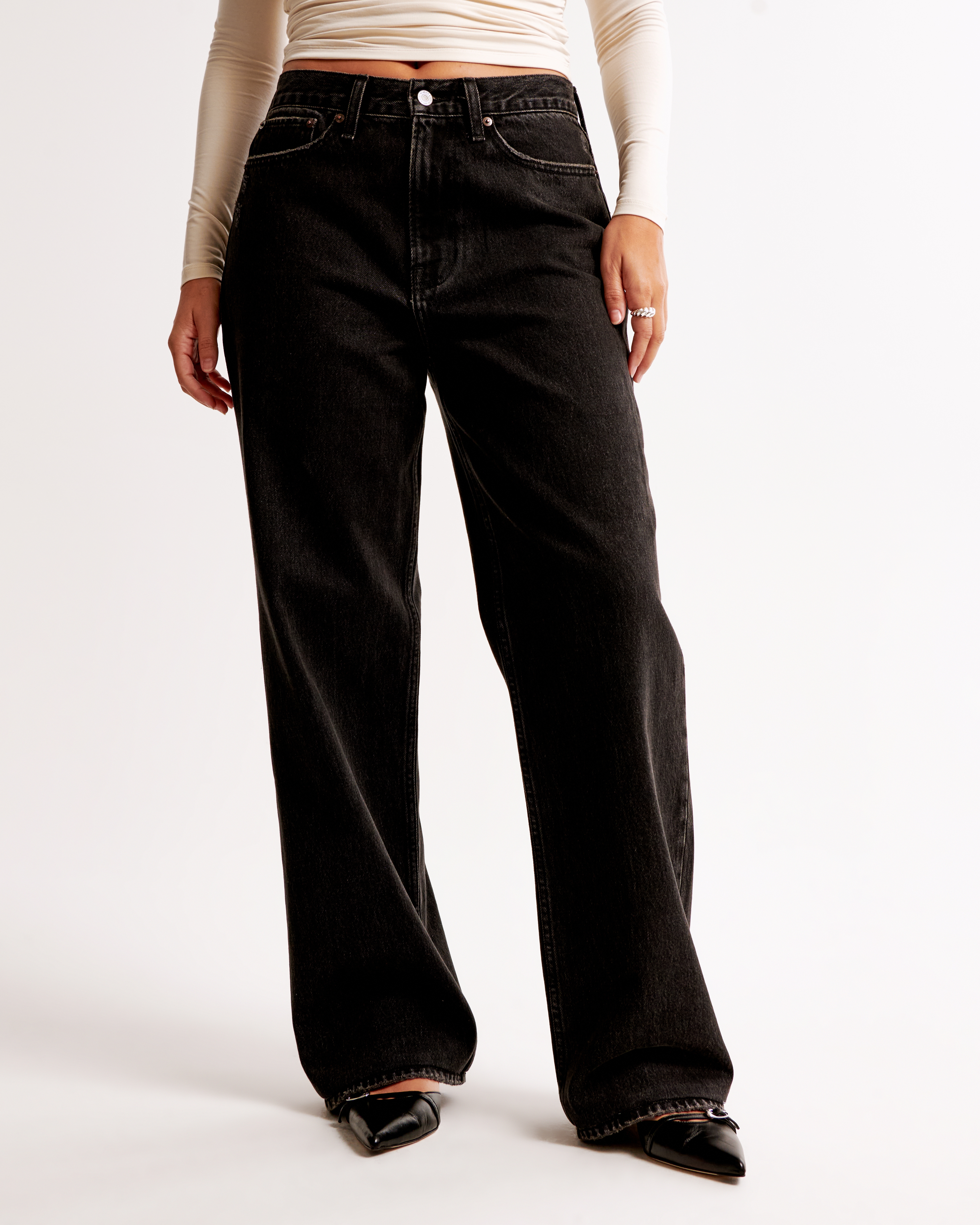 ★★ ★★ Women's Low Rise Straight Fit Black Den Mid Rise Black Hyper Sculpt Skyscraper Jeans | Express