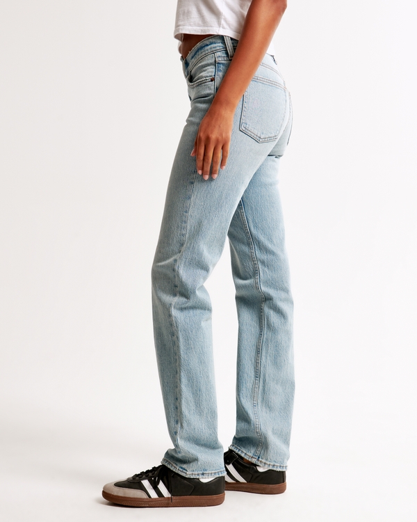 Mid Rise 90s Straight Jean