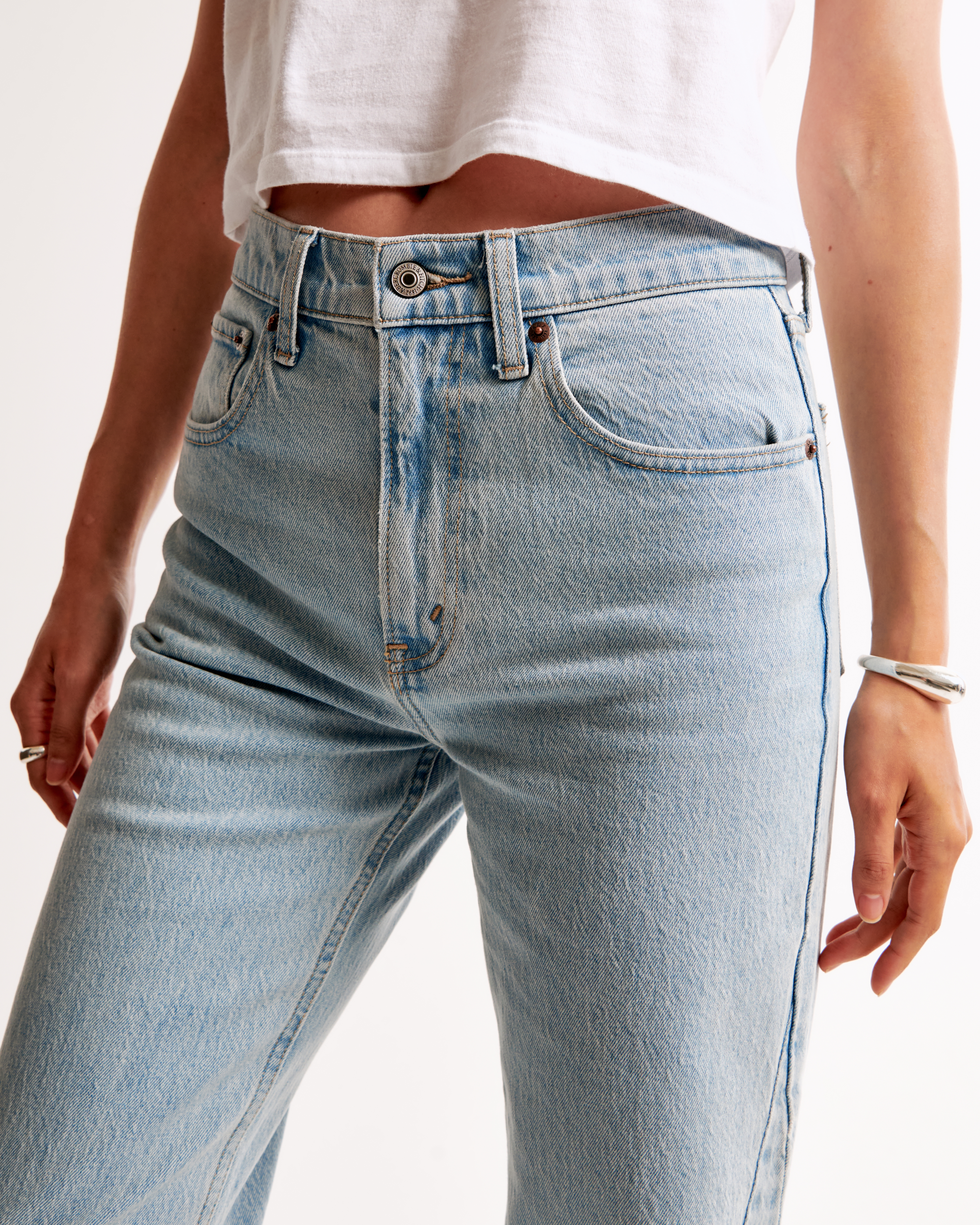 Women's High Rise 90s Relaxed Jean | Women's Clearance