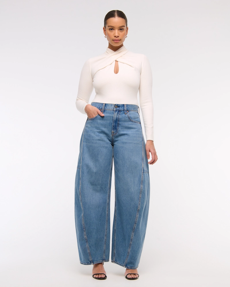 Curve Love Mid Rise Ultra Barrel Jean