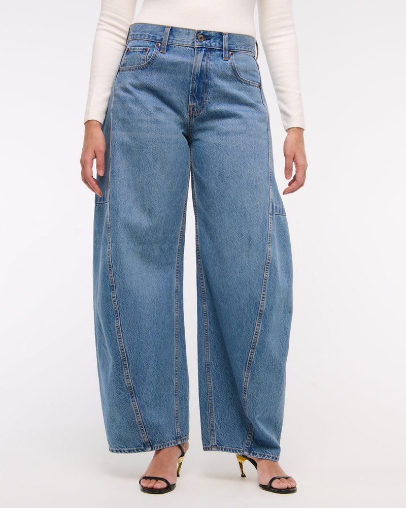 Curve Love Mid Rise Ultra Barrel Jean