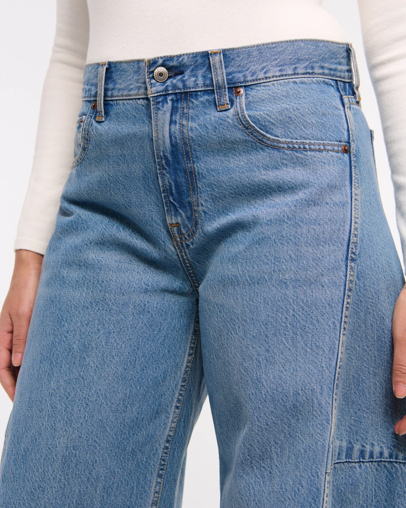 Curve Love Mid Rise Ultra Barrel Jean