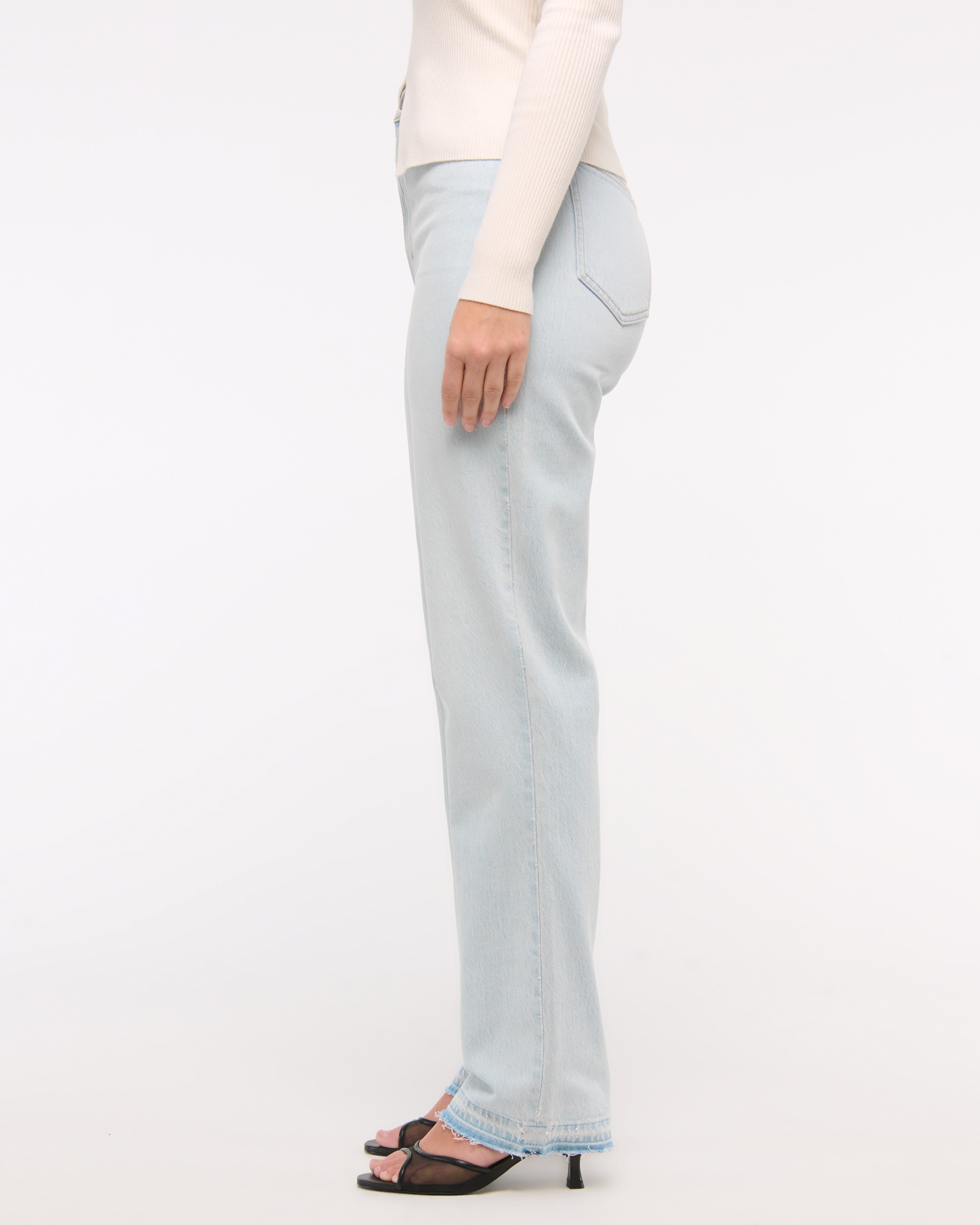 Abercrombie & Fitch Curve Love Ultra High Rise 90s Straight Jean