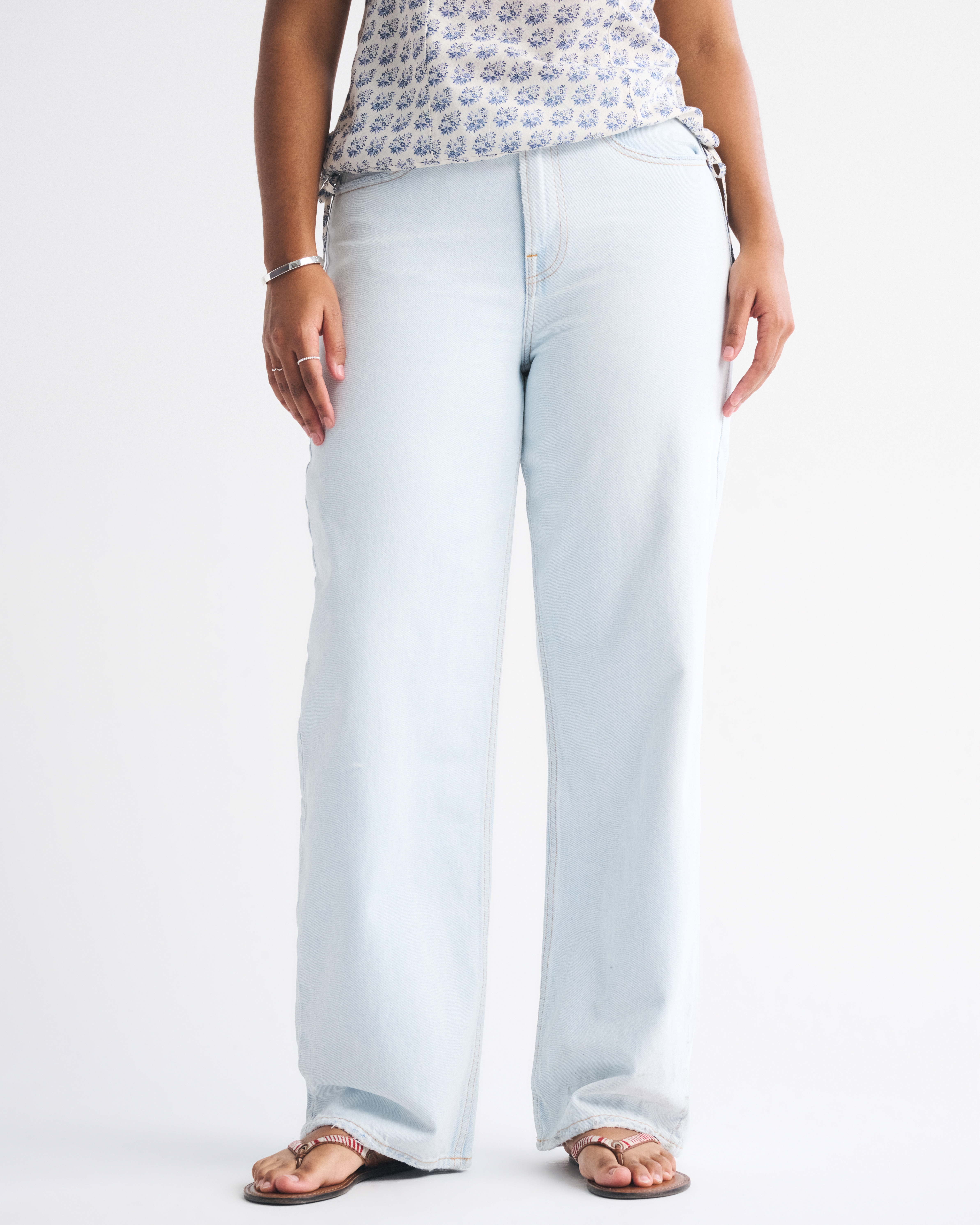 Abercrombie & Fitch Curve Love Mid Rise Slouchy Jean In White