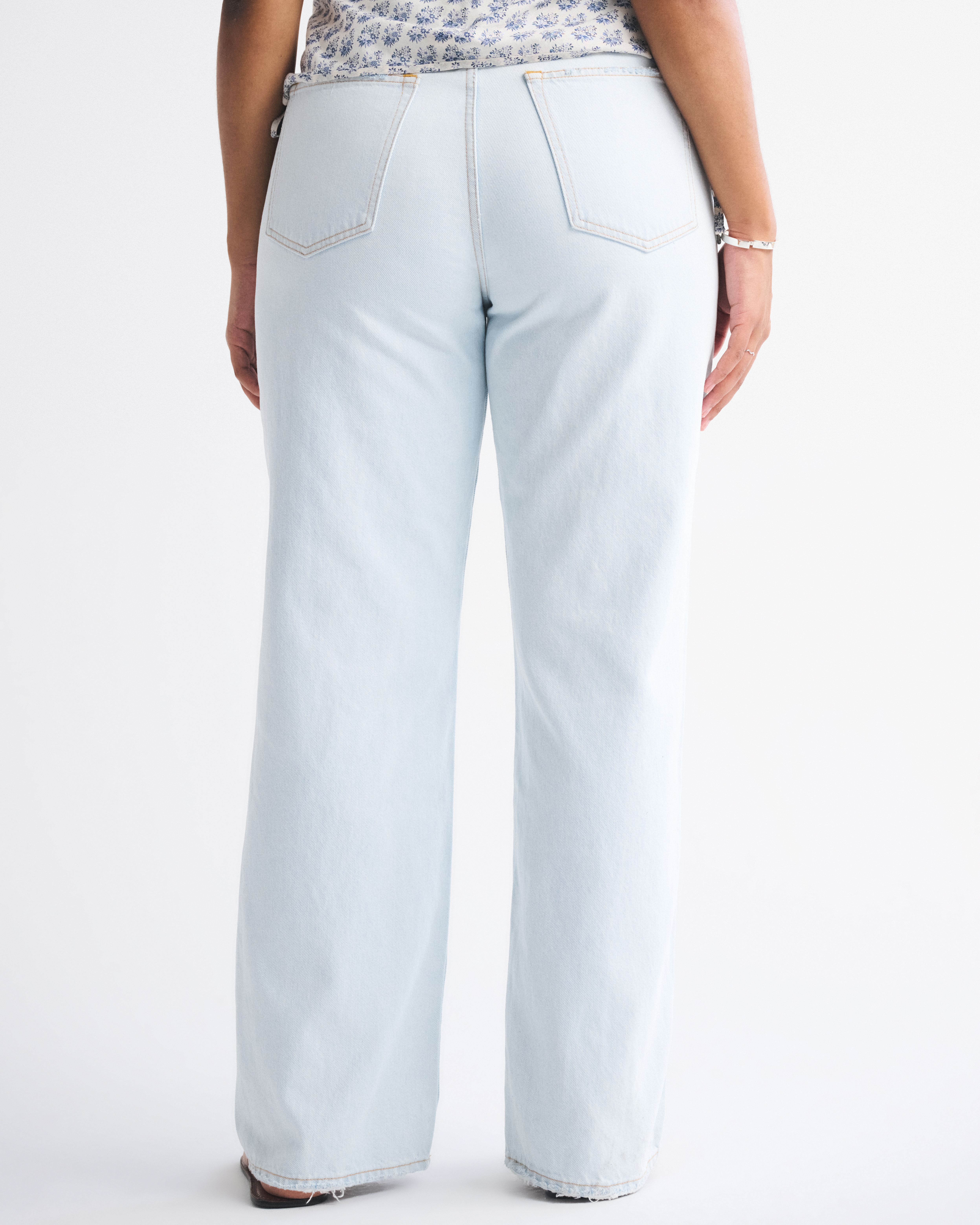 Abercrombie & Fitch Curve Love Mid Rise Slouchy Jean In White