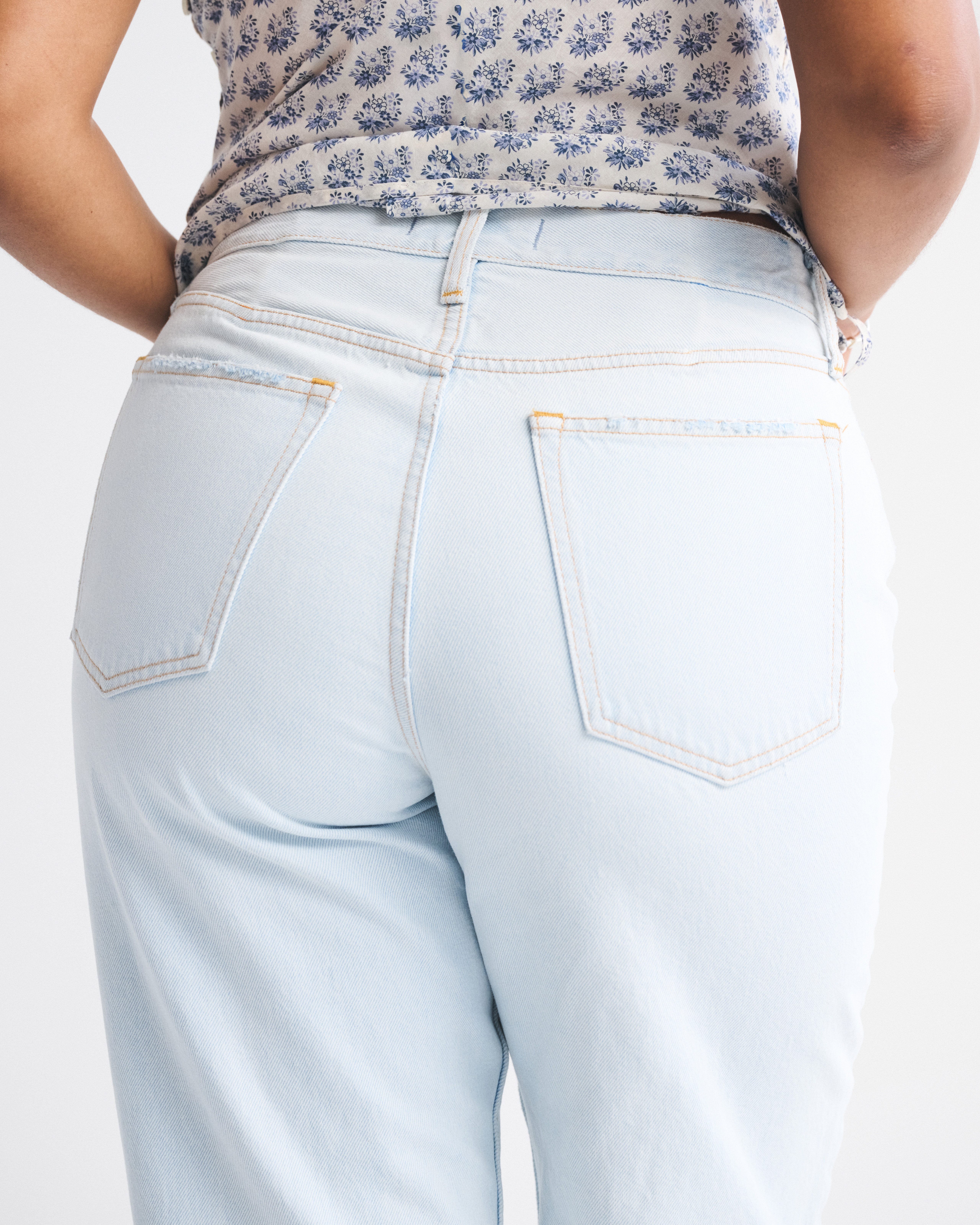 Abercrombie & Fitch Curve Love Mid Rise Slouchy Jean In White