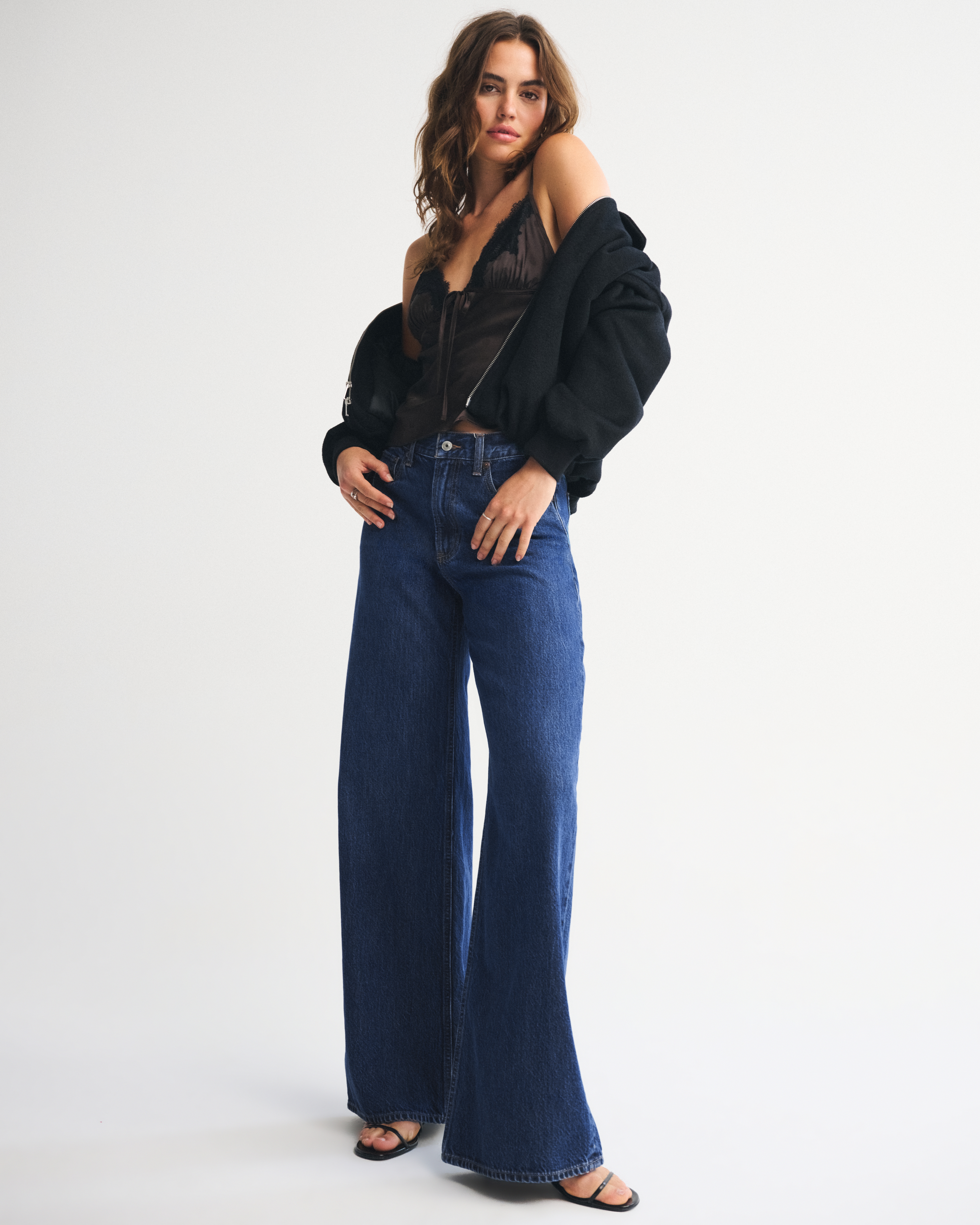 Abercrombie & Fitch High Rise Wide Leg Jean