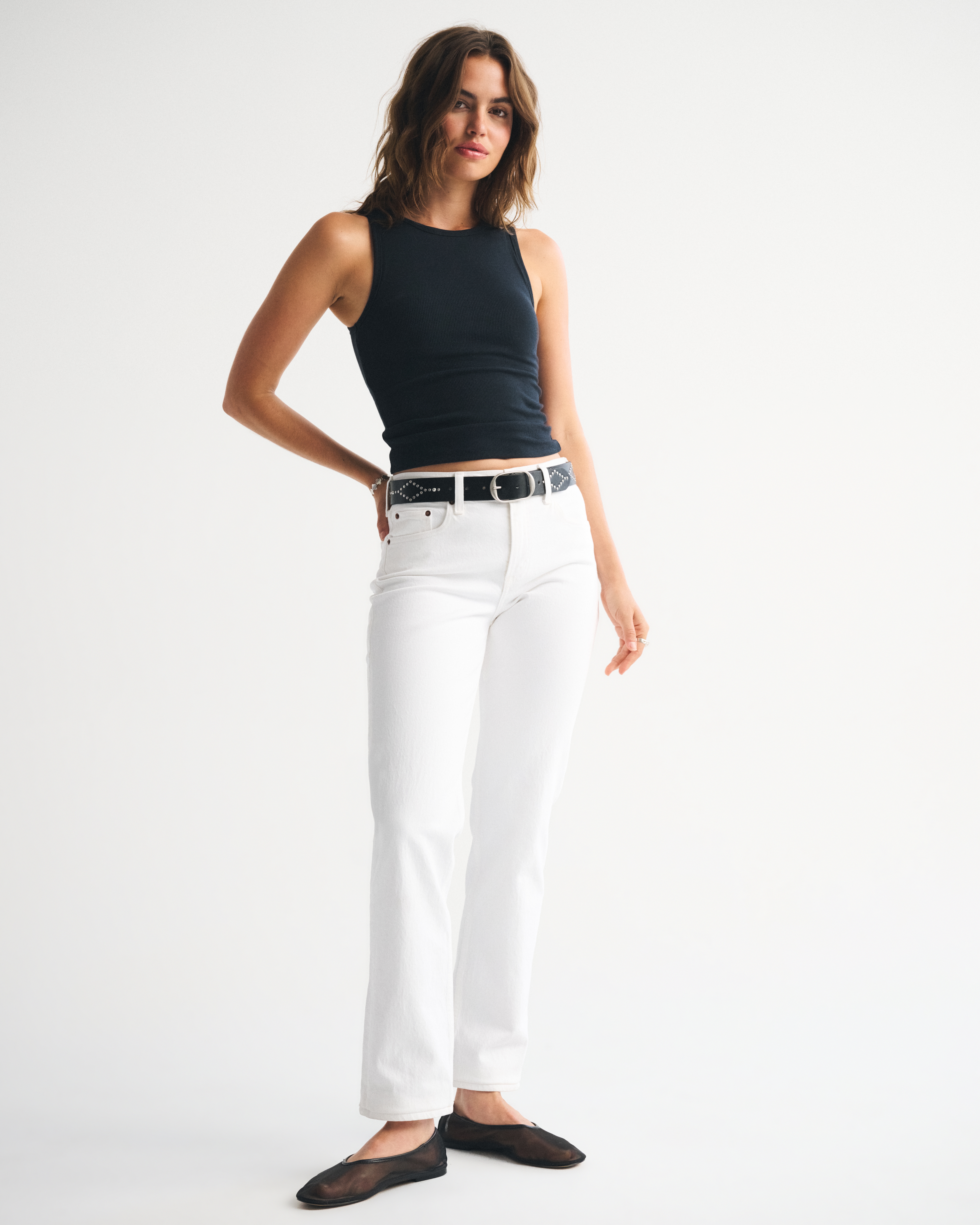Abercrombie & Fitch Mid Rise 90s Straight Jean In White