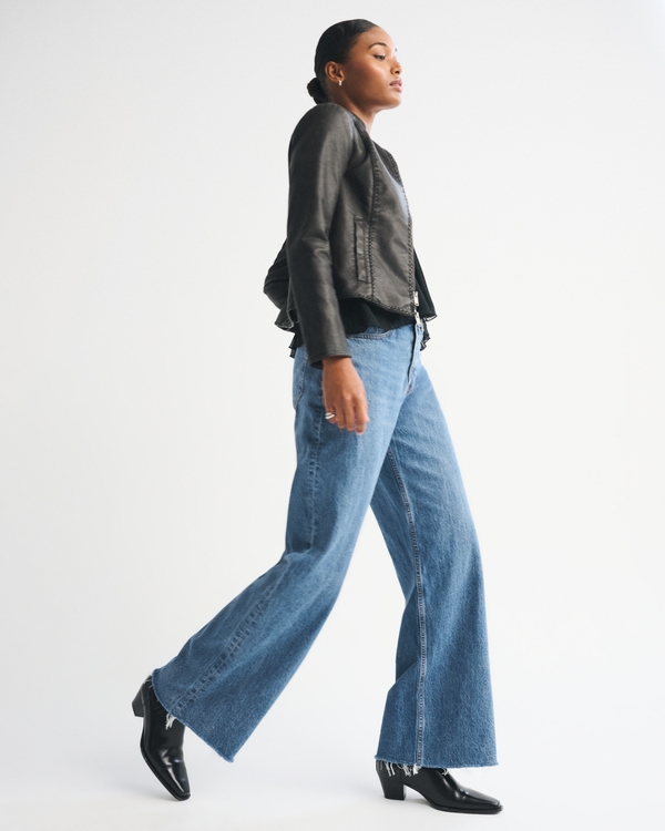 Curve Love High Rise Wide Leg Jean