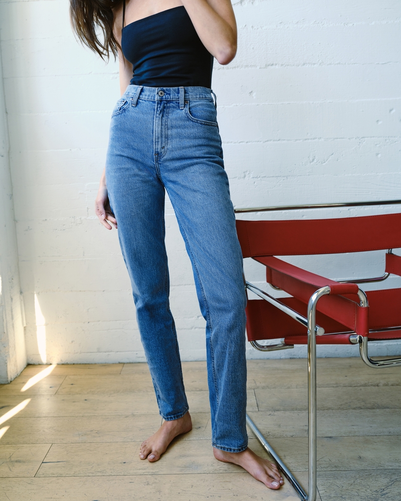 Ultra High Rise 90s Straight Jean