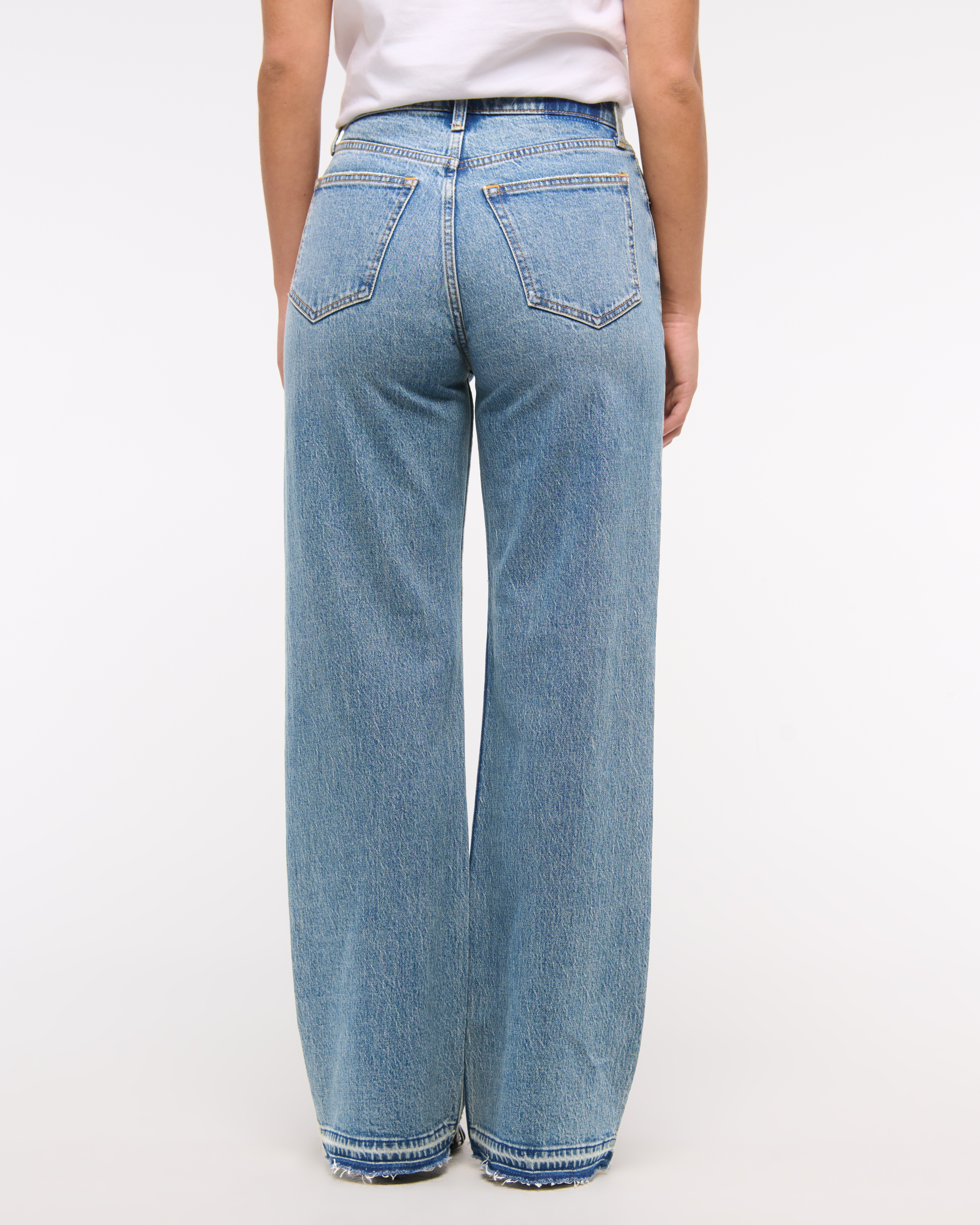 Abercrombie & Fitch Curve Love High Rise 90s Relaxed Jean