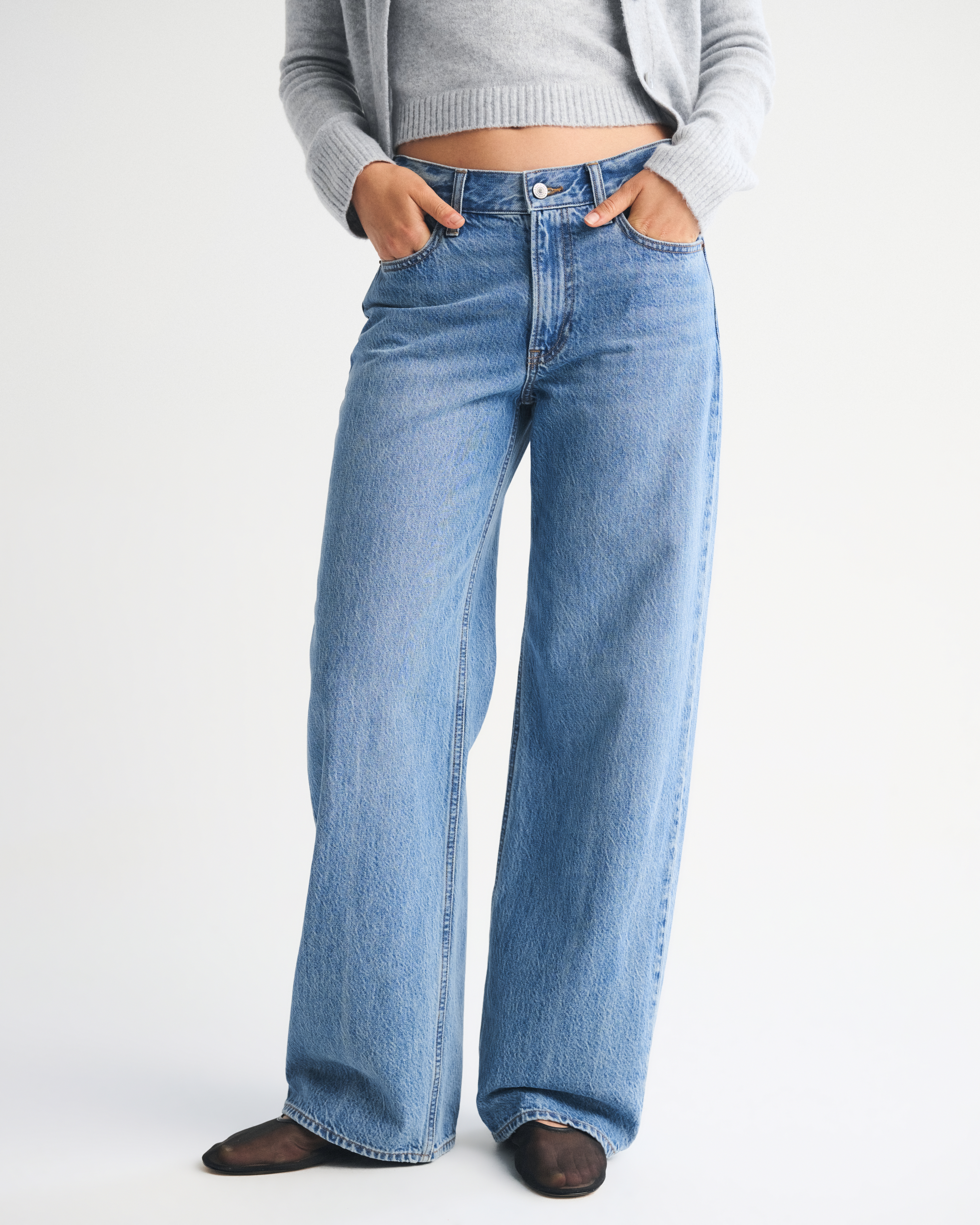 Abercrombie & Fitch Low Rise Ultra Loose Jean