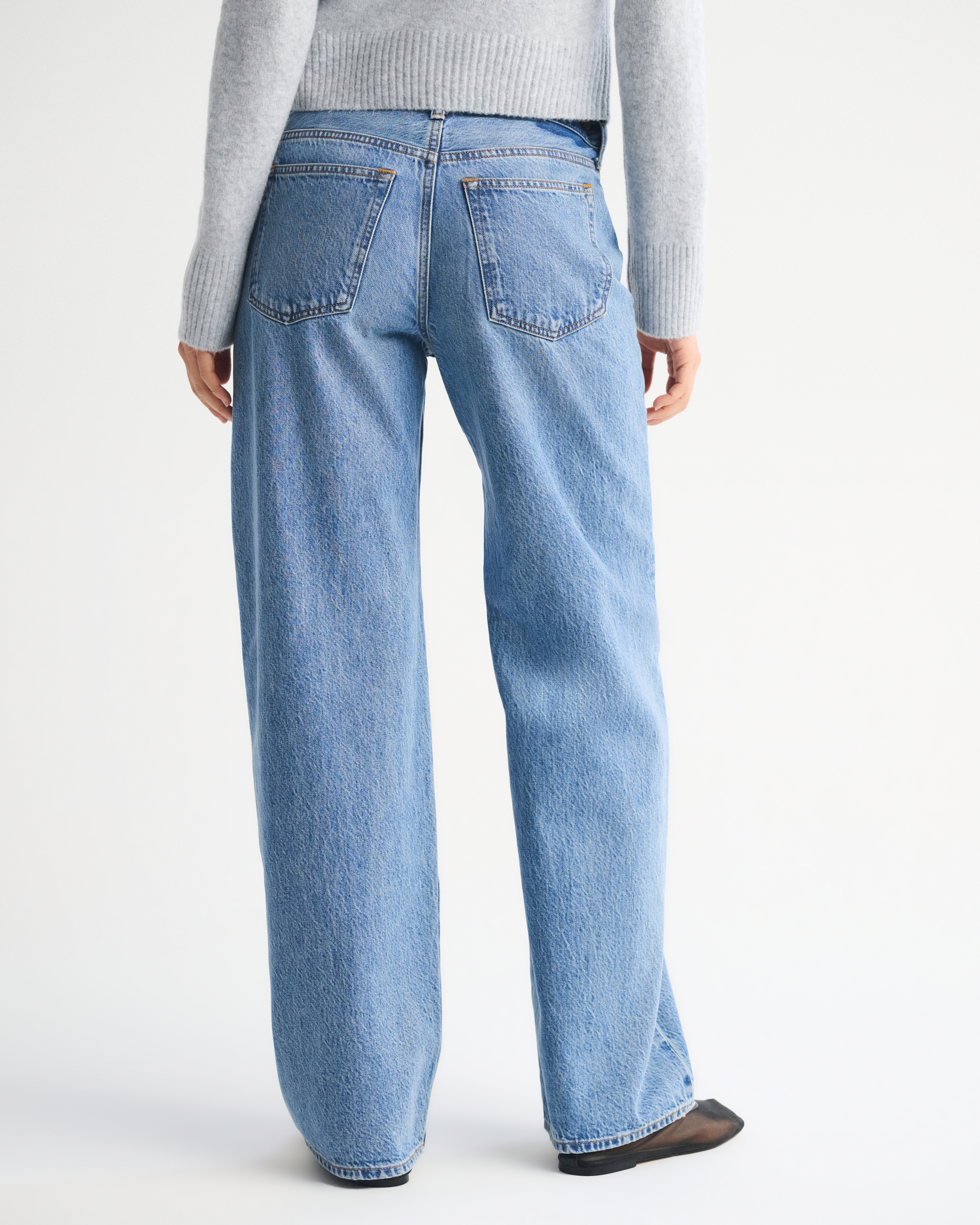 Abercrombie & Fitch Low Rise Ultra Loose Jean