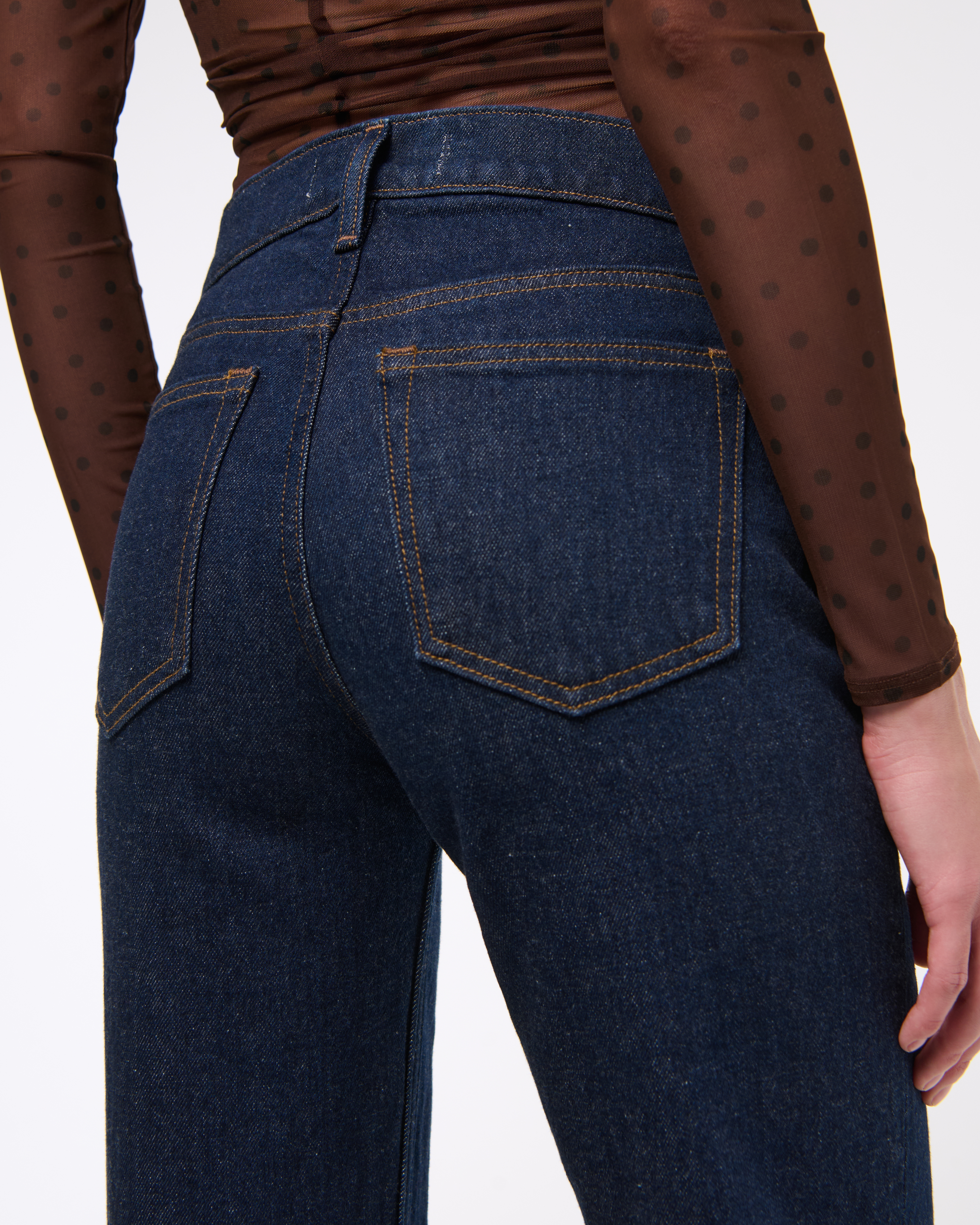 Women's Mid Rise 90s Straight Jean | Women's Bottoms