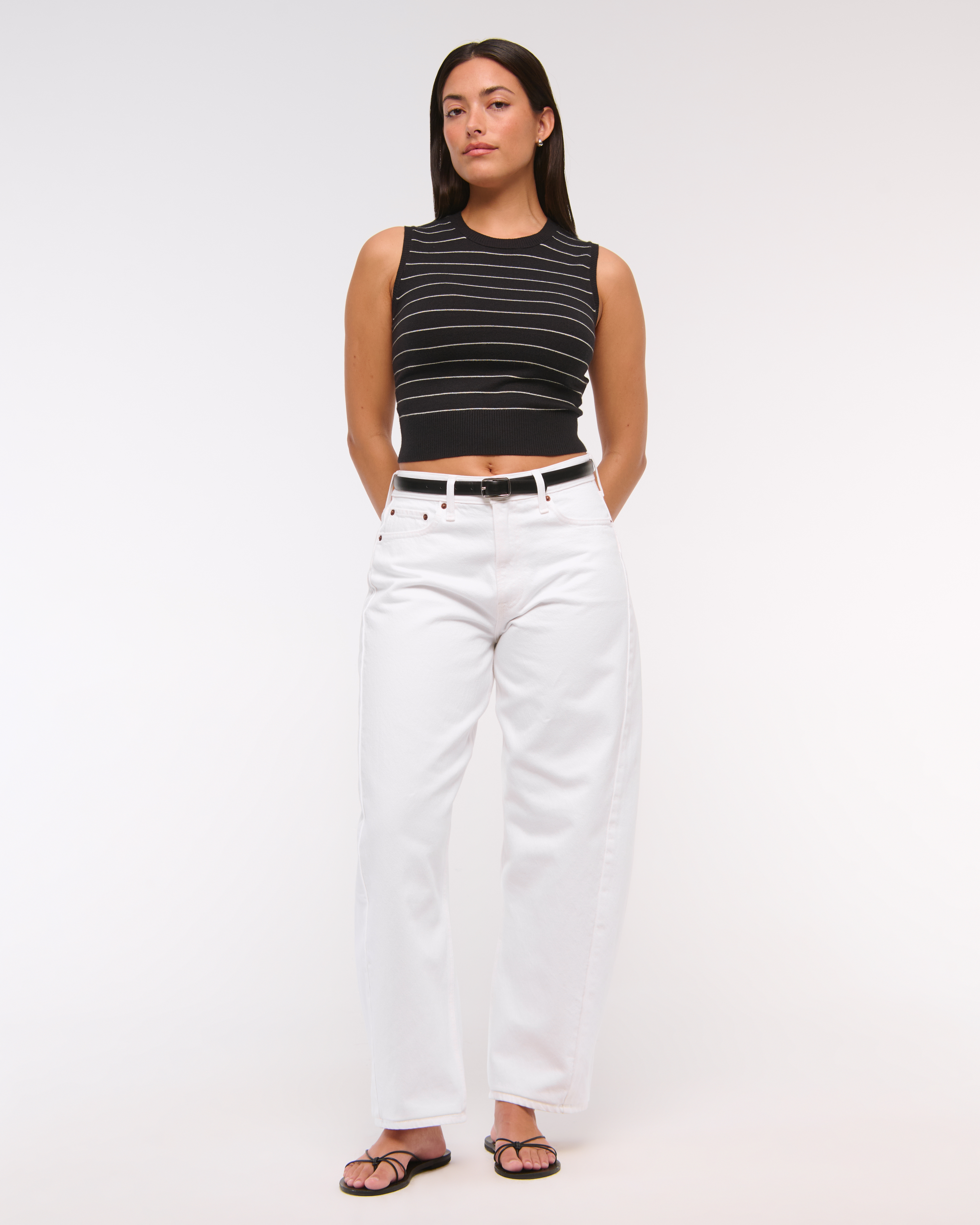 Abercrombie & Fitch Curve Love Mid Rise Barrel Jean In White