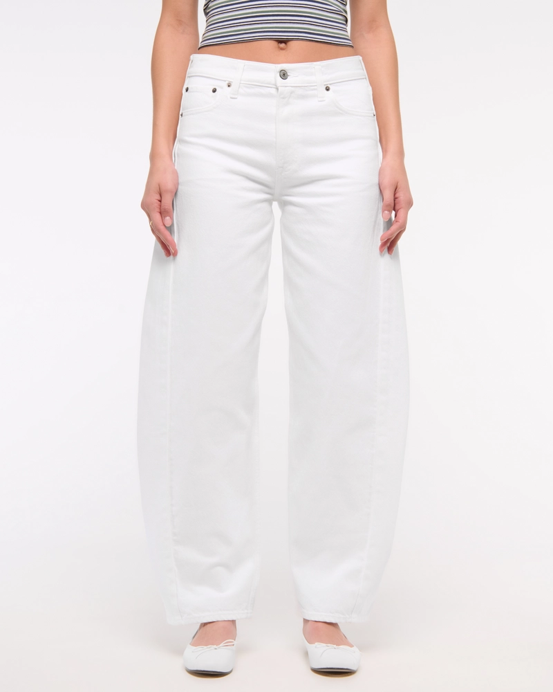 Mid Rise Barrel Jean