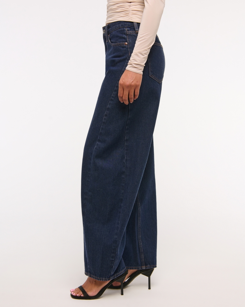 Mid Rise Barrel Jean