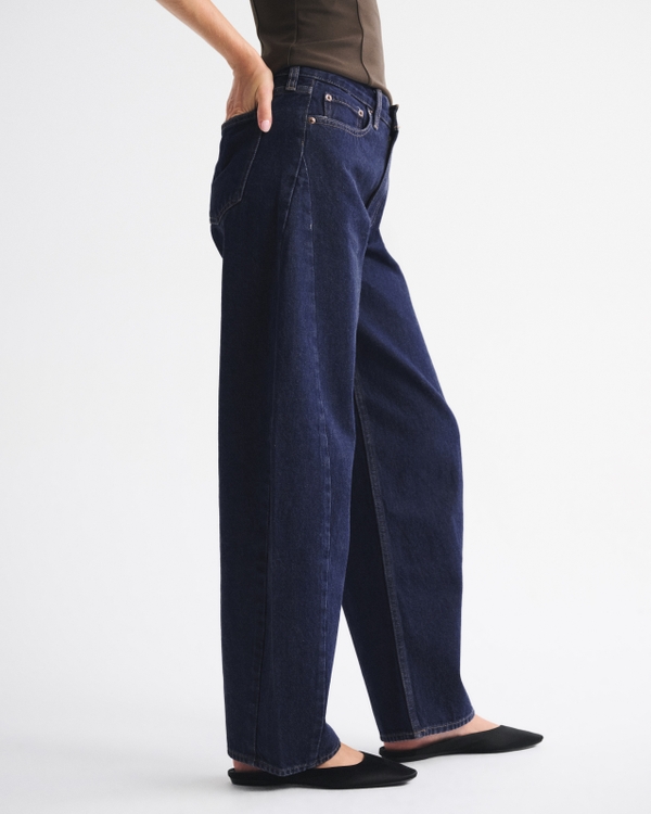 Mid Rise Barrel Jean