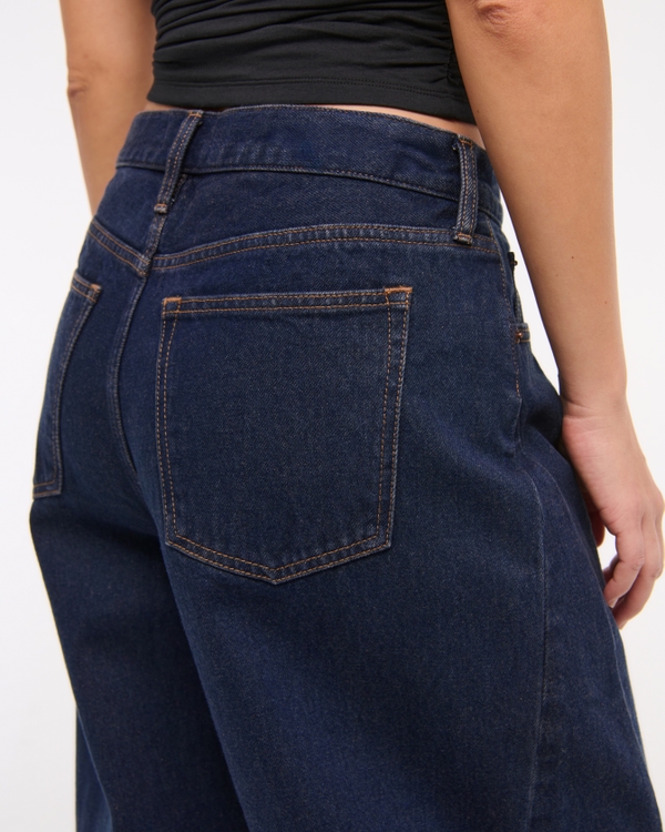 Curve Love Mid Rise Barrel Jean