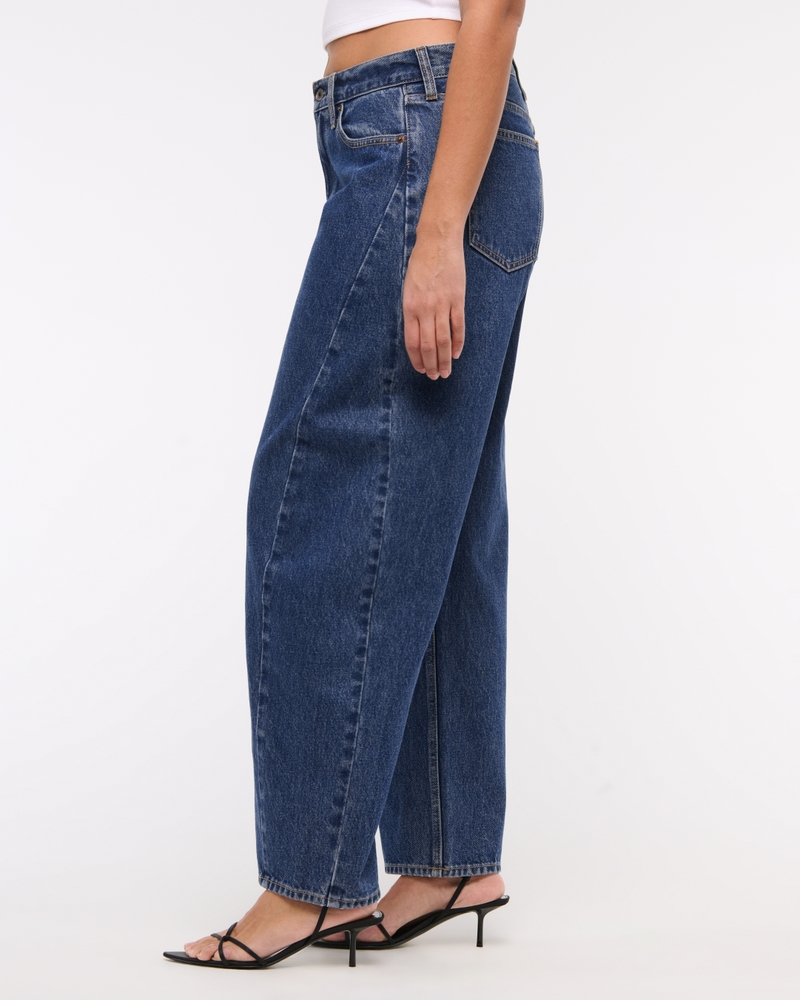 Curve Love Mid Rise Barrel Jean