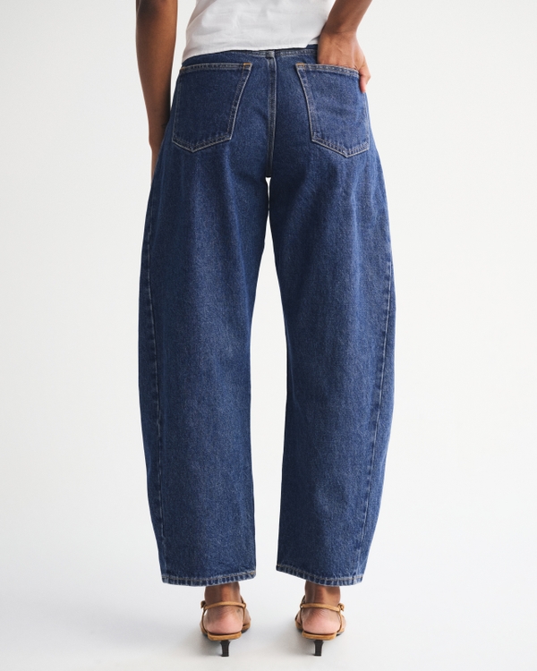 Curve Love Mid Rise Barrel Jean