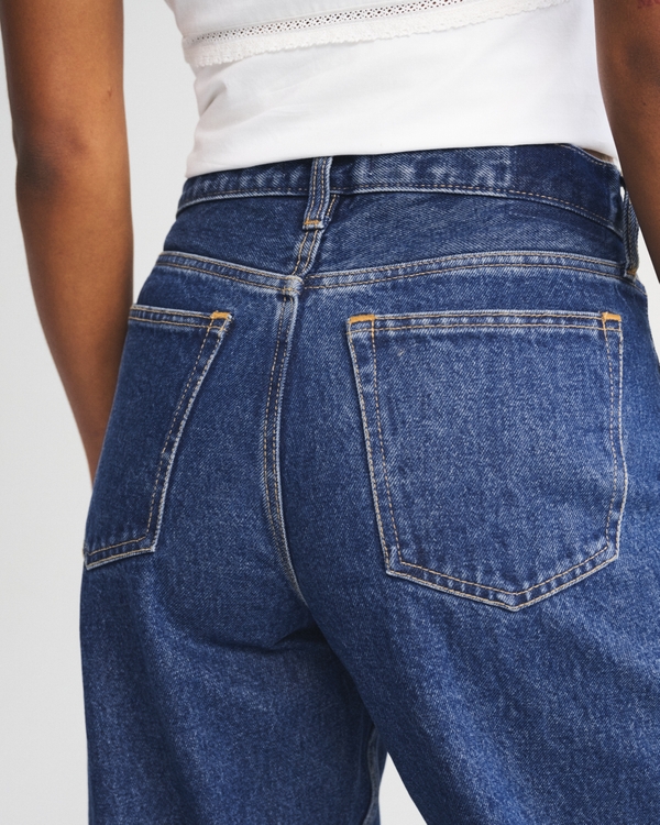 Curve Love Mid Rise Barrel Jean