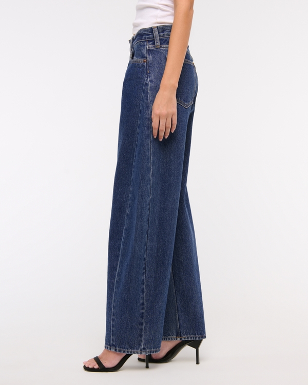 Mid Rise Barrel Jean