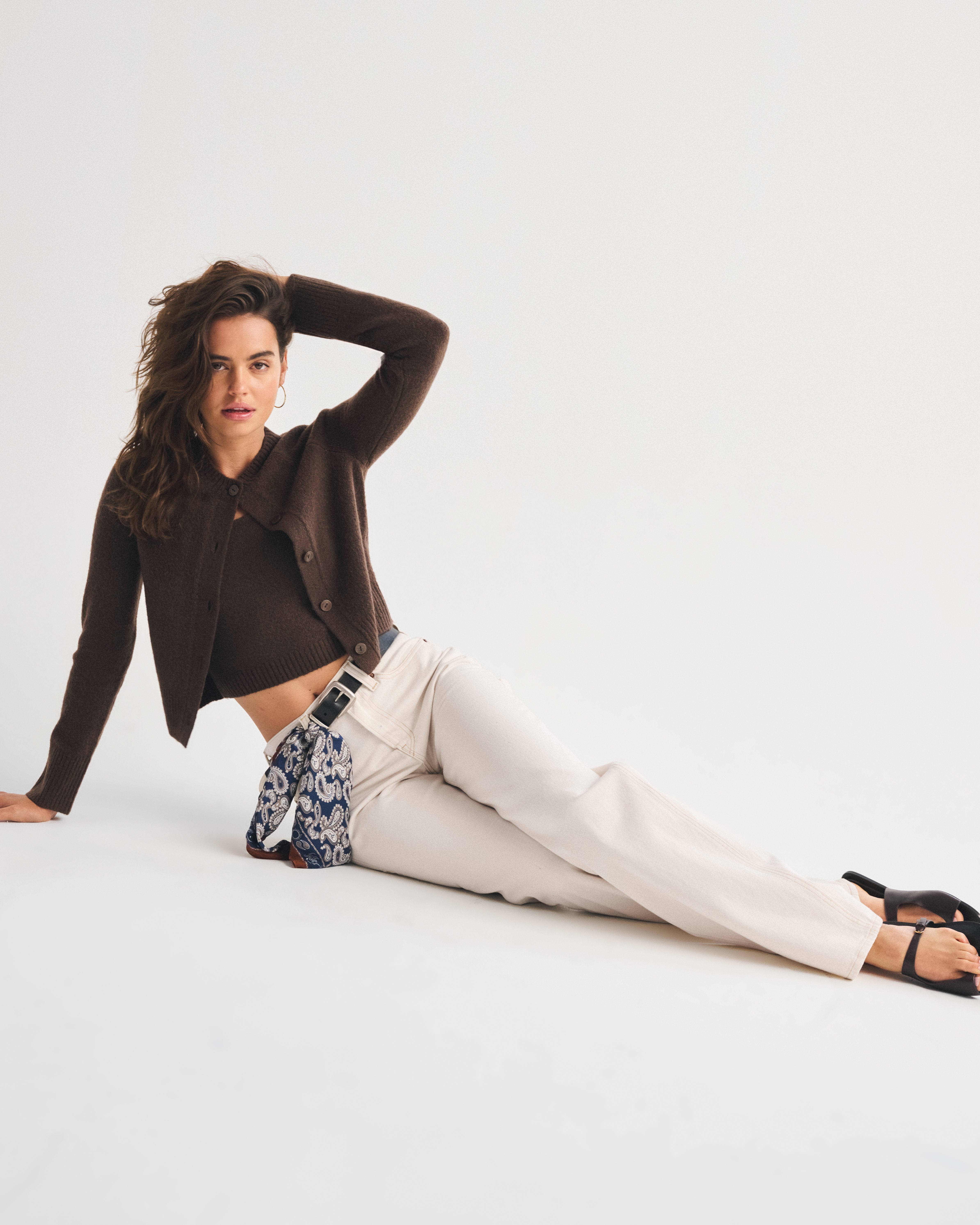 Abercrombie & Fitch Mid Rise Slouchy Jean