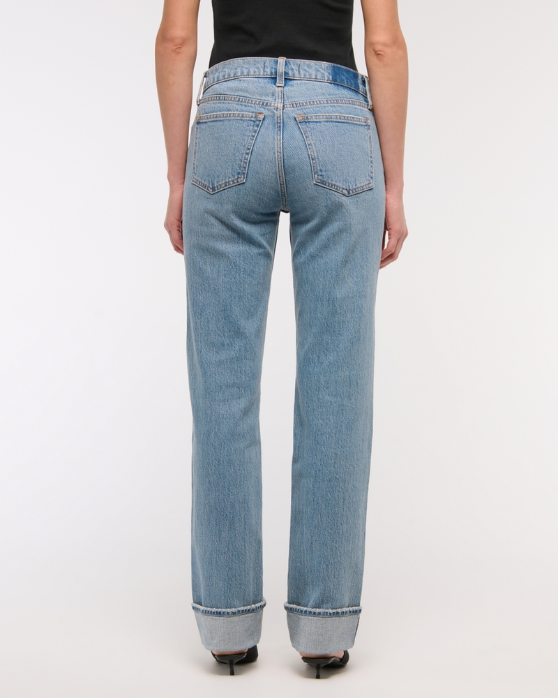 Mid Rise 90s Straight Jean