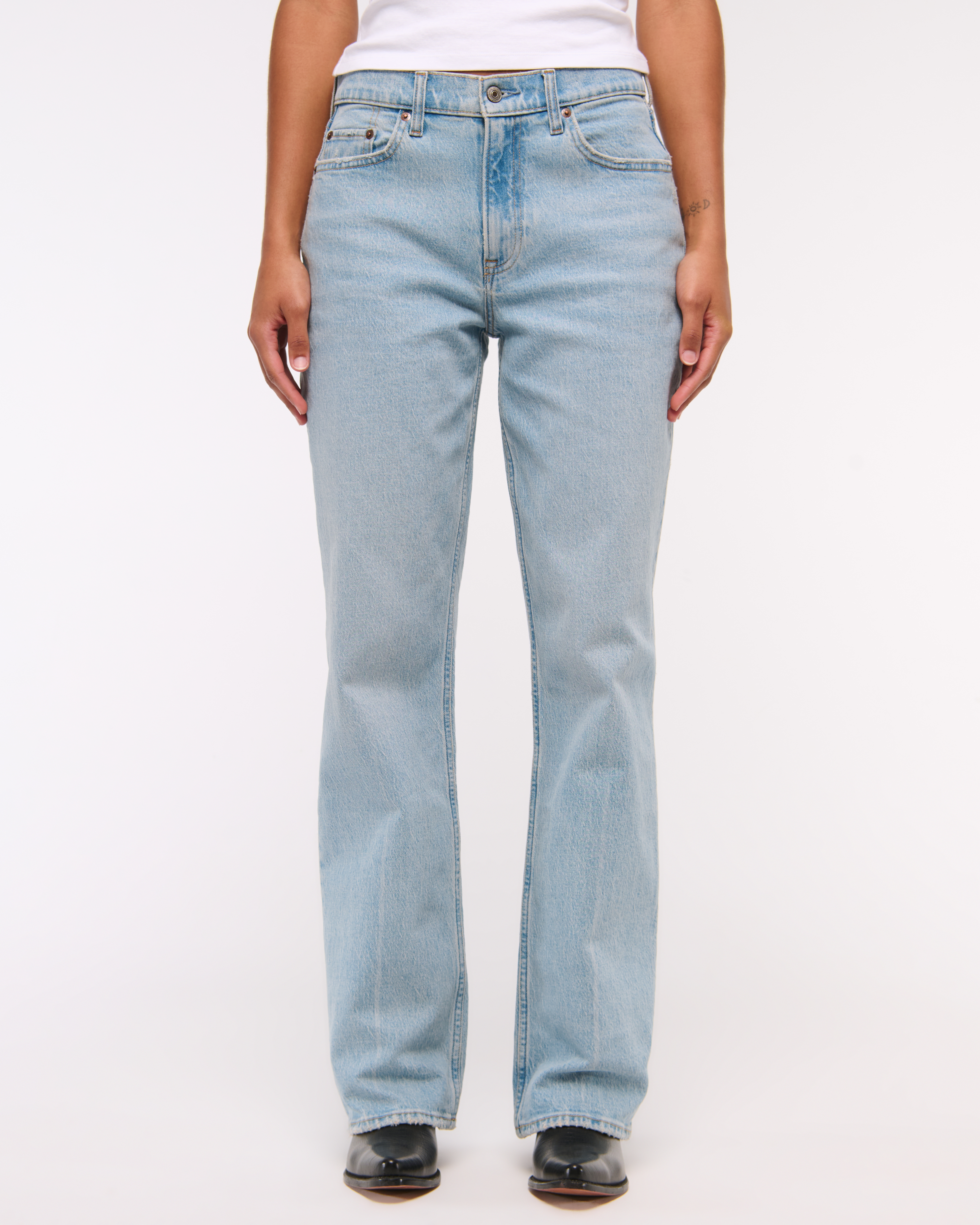 Abercrombie & Fitch Curve Love Low Rise Baggy Jean In White