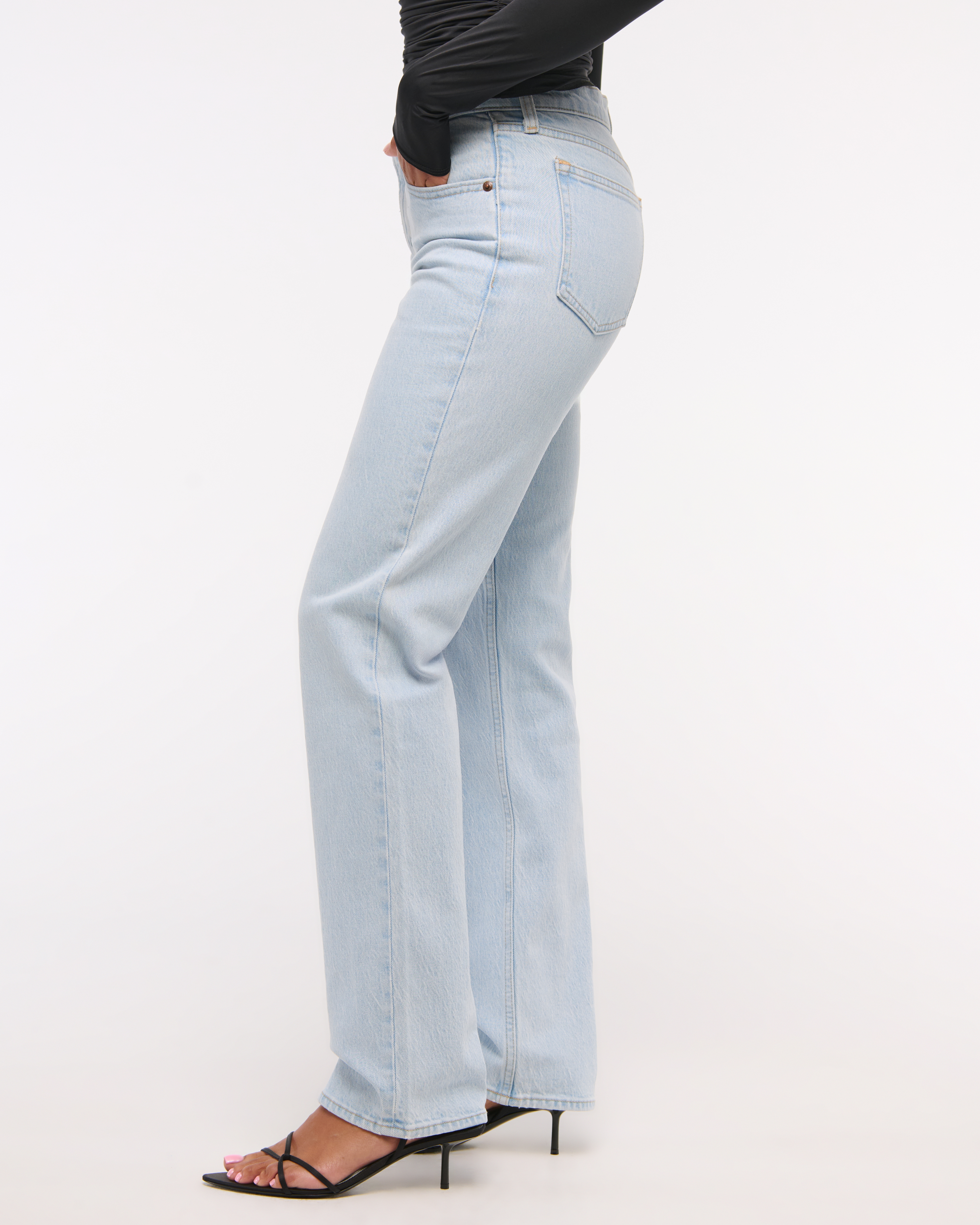 ★ ★ Women's 90s Straight Fit Light Blue Cooling Women's Mid Rise 90s Straight Jean | Women's Clearance