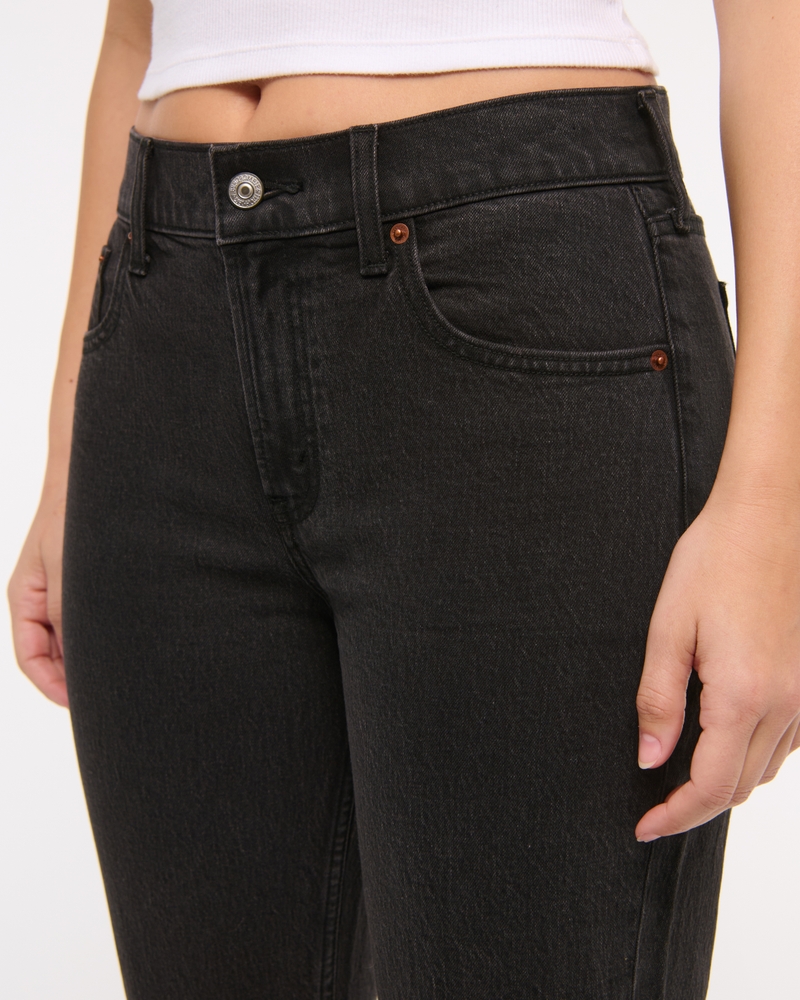 Curve Love Mid Rise Capri Jean