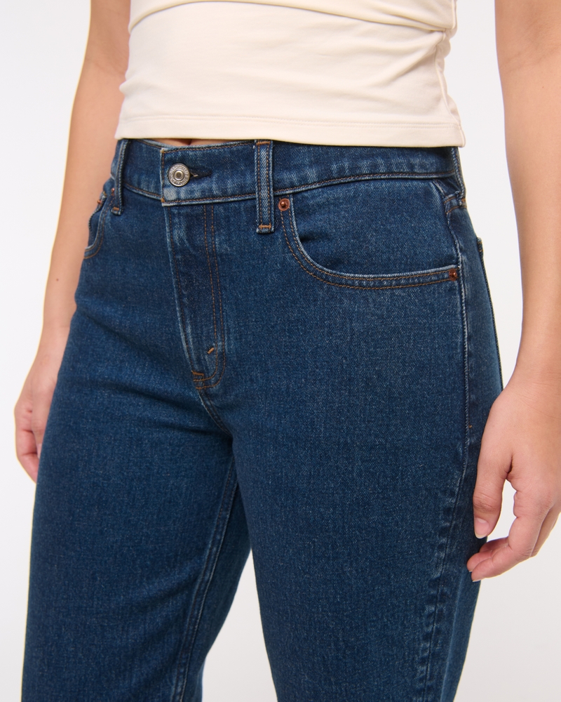 Curve Love Mid Rise 90s Straight Jean