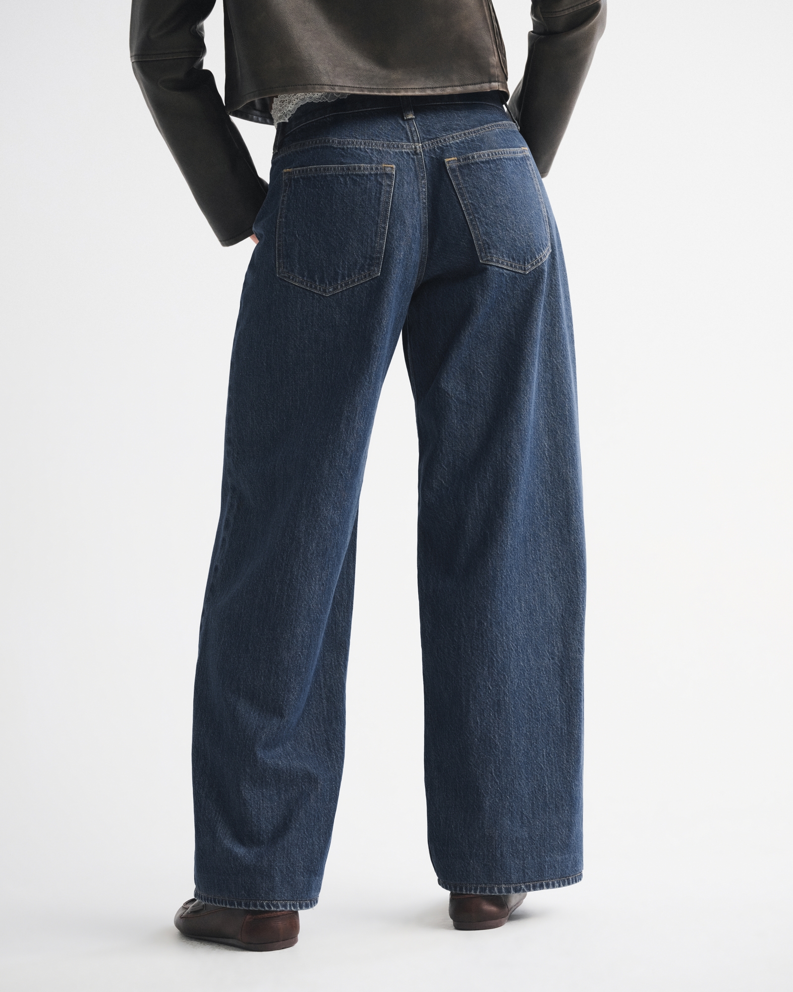 Curve Love Low Rise Ultra Loose Jean