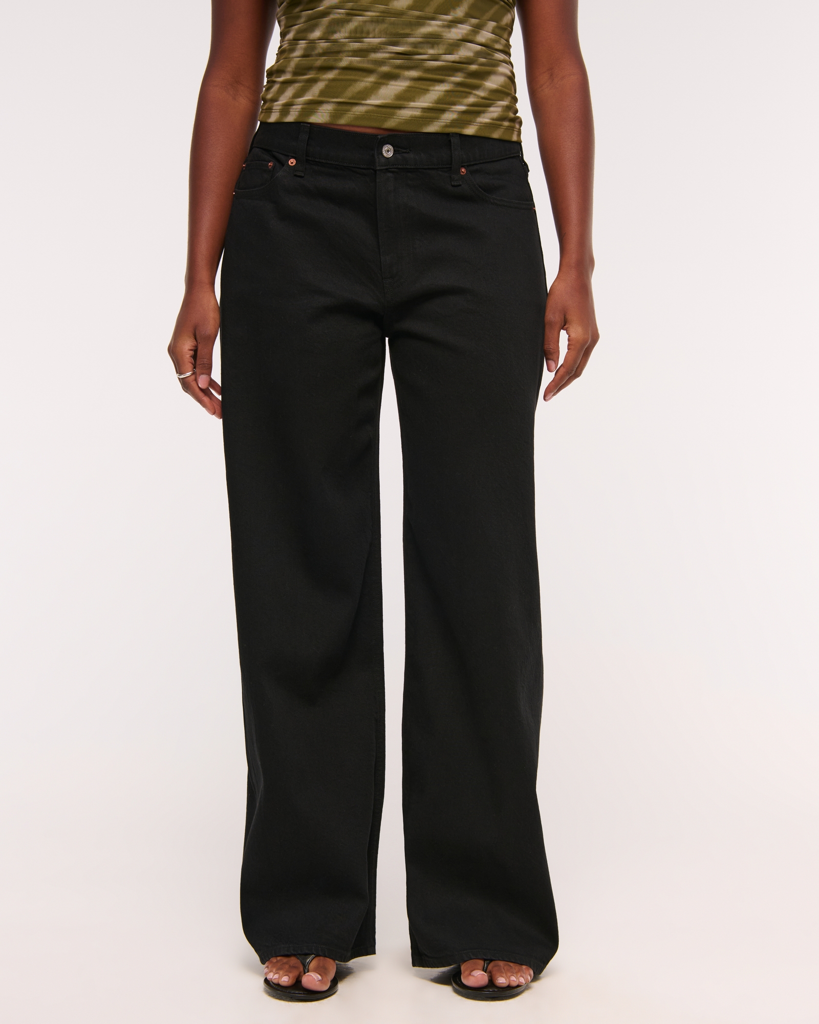 Low Rise Ultra Loose Bow Embroidered Jean