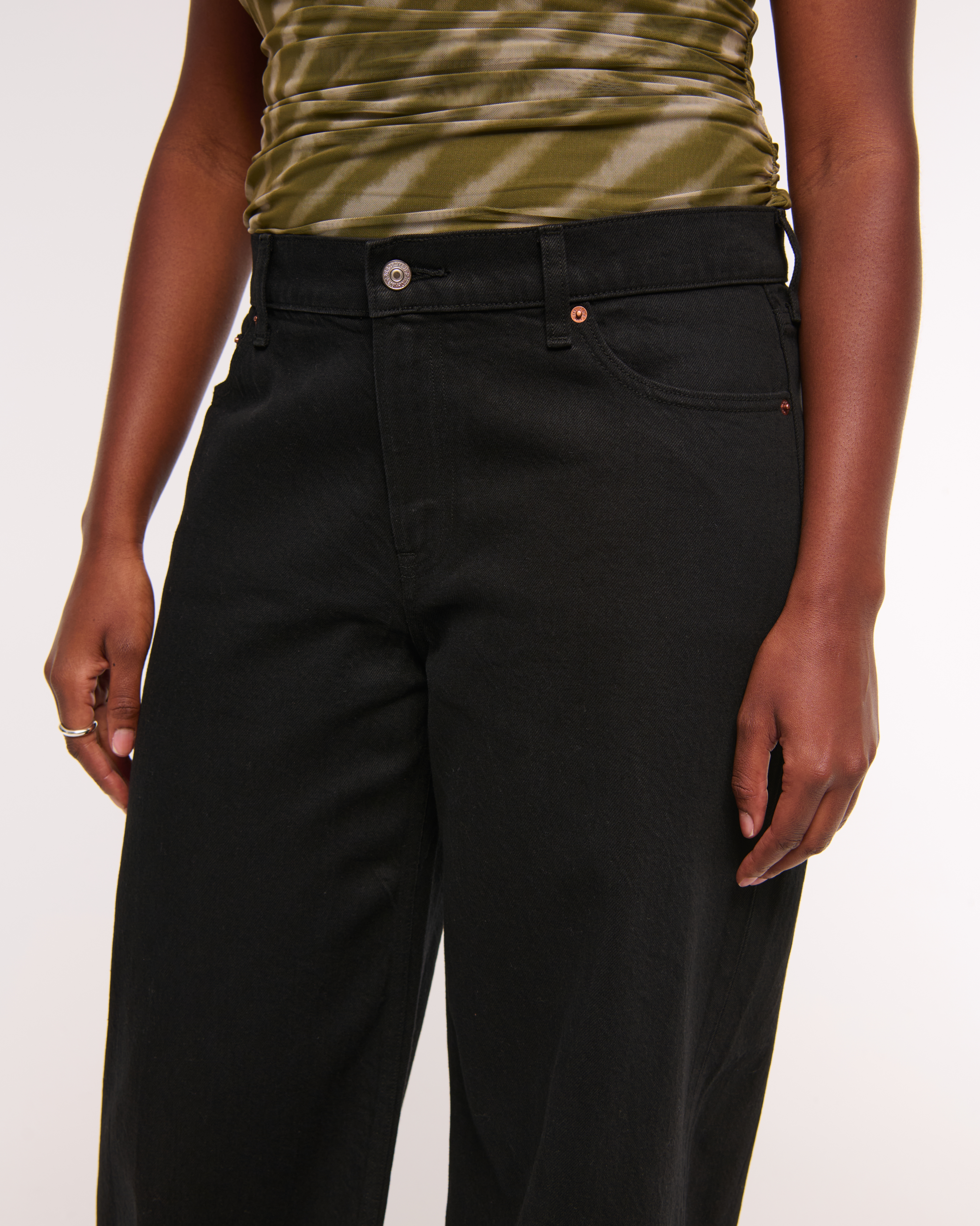 Abercrombie & Fitch Low Rise Ultra Loose Jean In Black