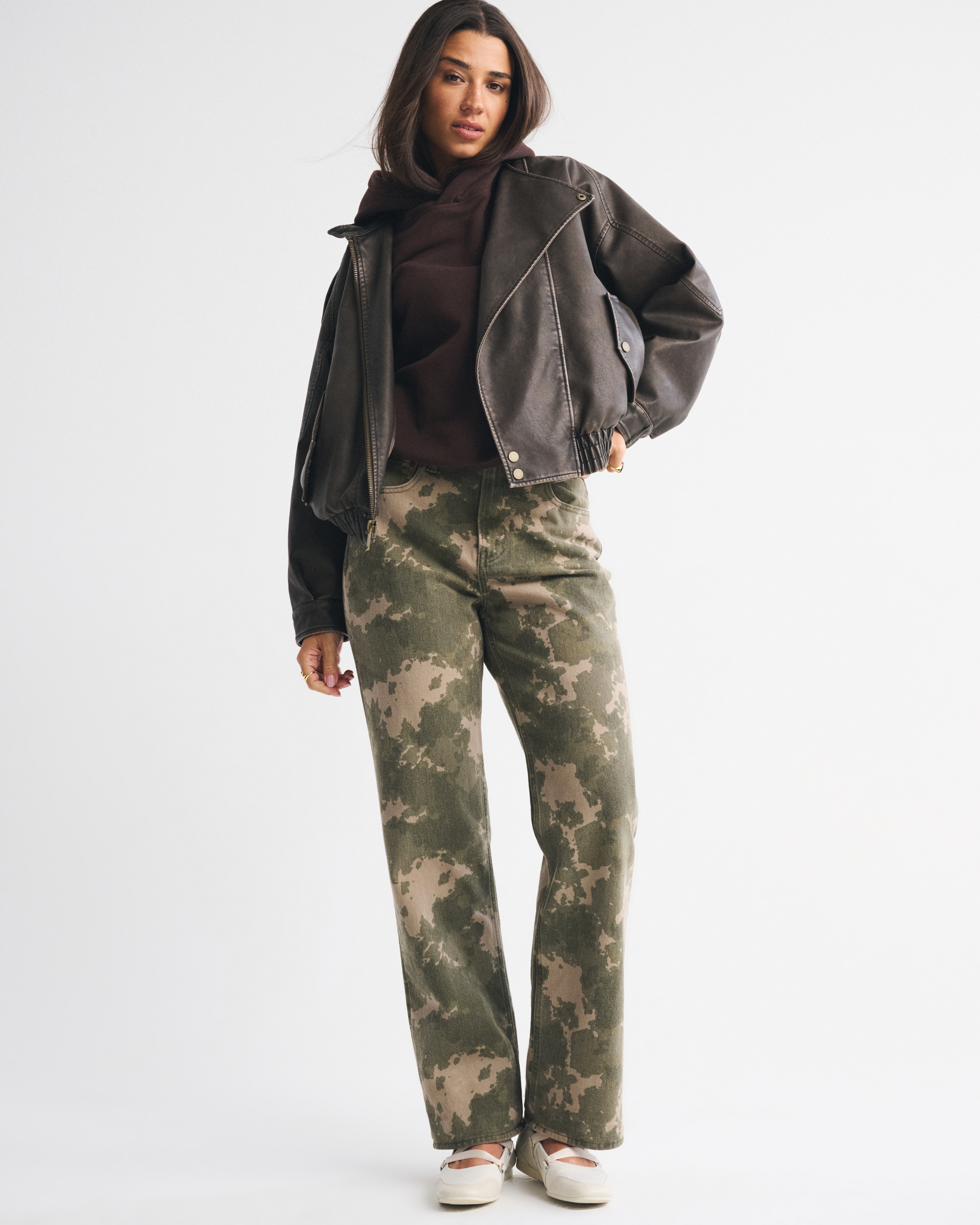 Abercrombie & Fitch Curve Love High Rise 90s Relaxed Camo Print Jean