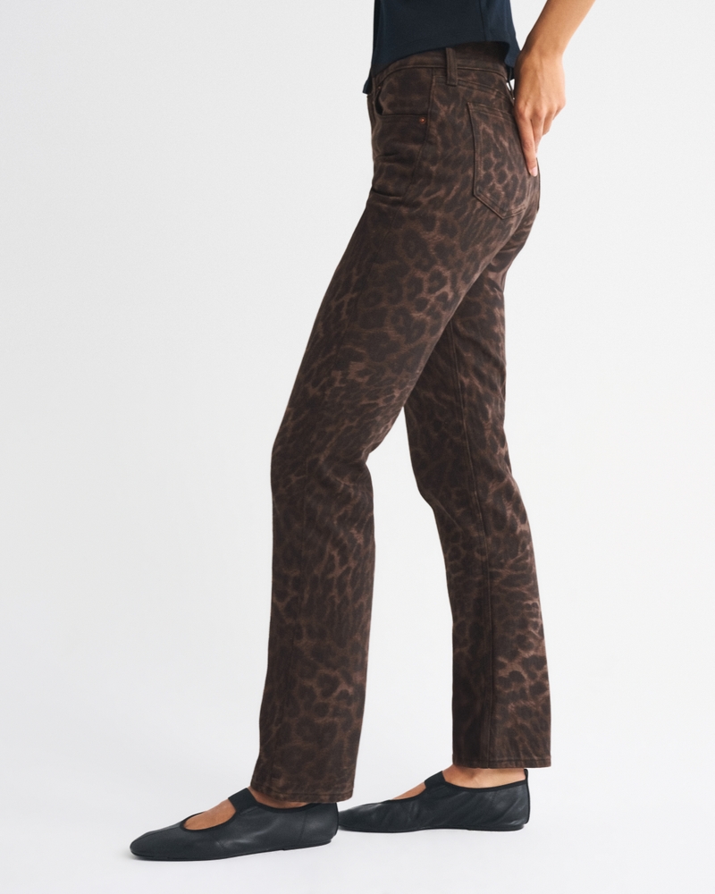 Mid Rise 90s Straight Jean